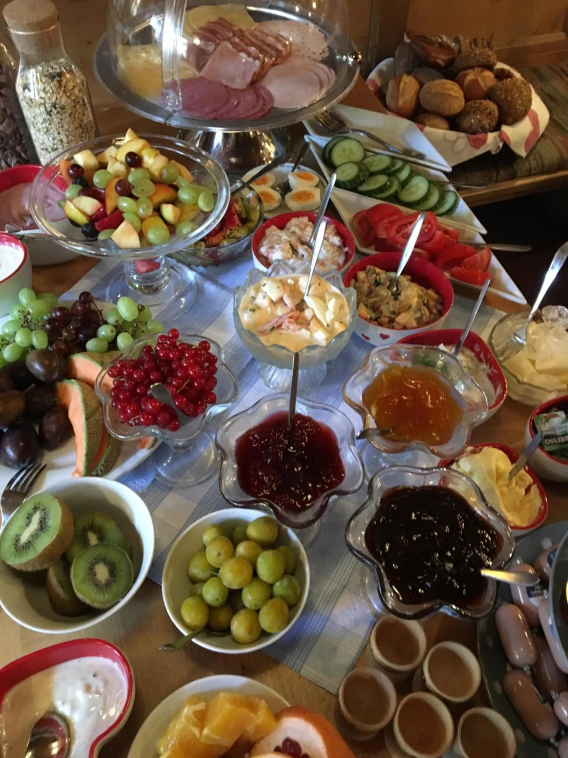 Buffet breakfast in Gästehaus Alter Keller