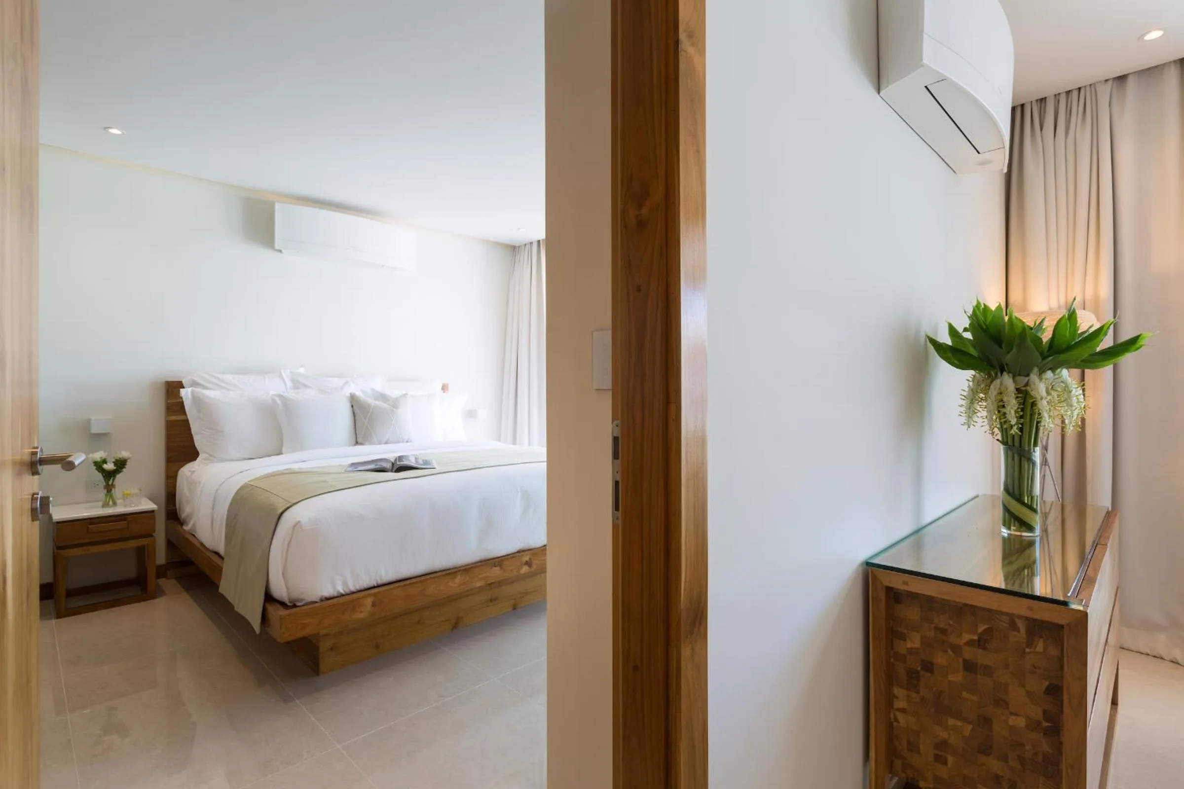 Bed in Chi - The Residence