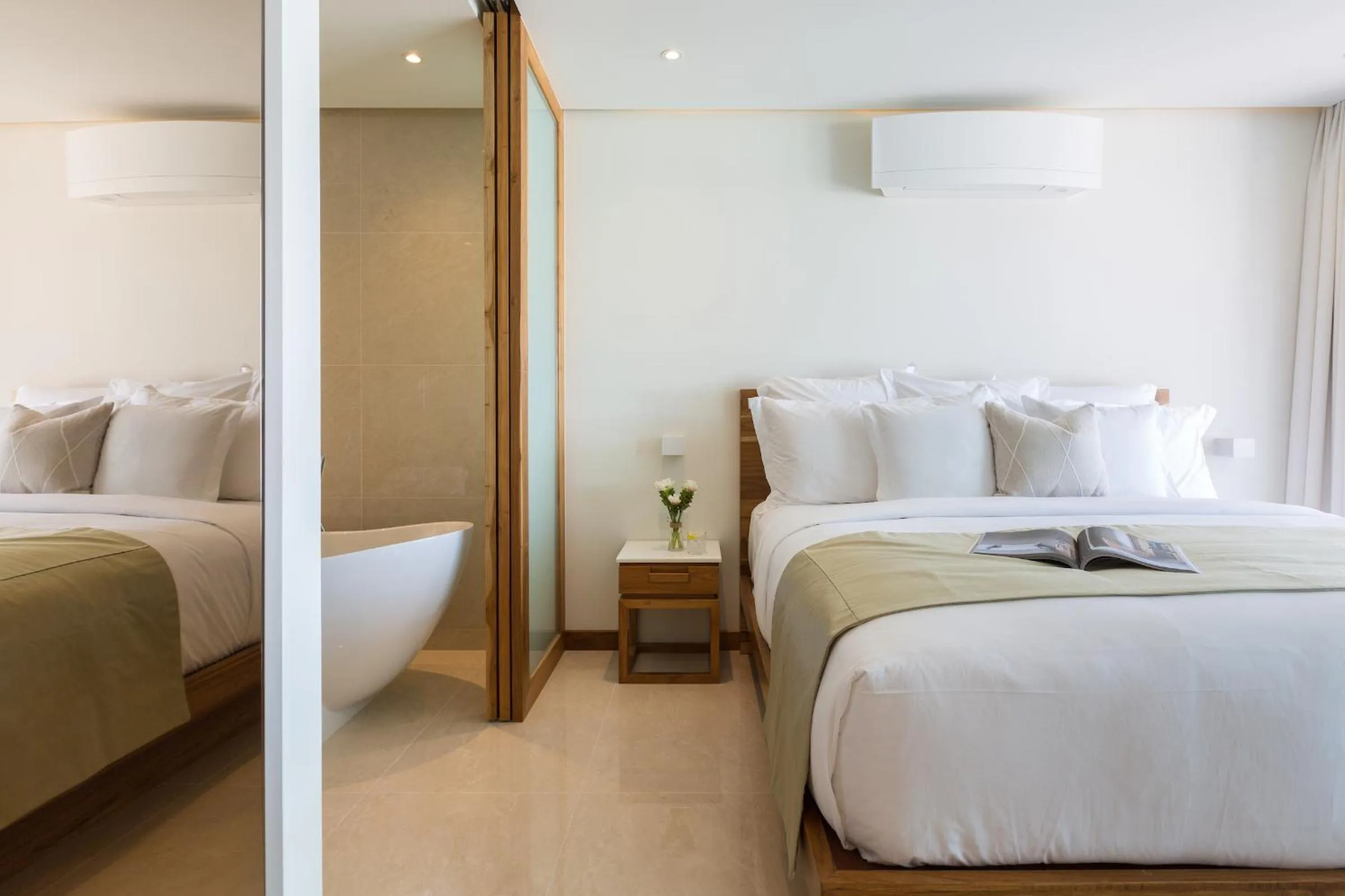 Bed in Chi - The Residence