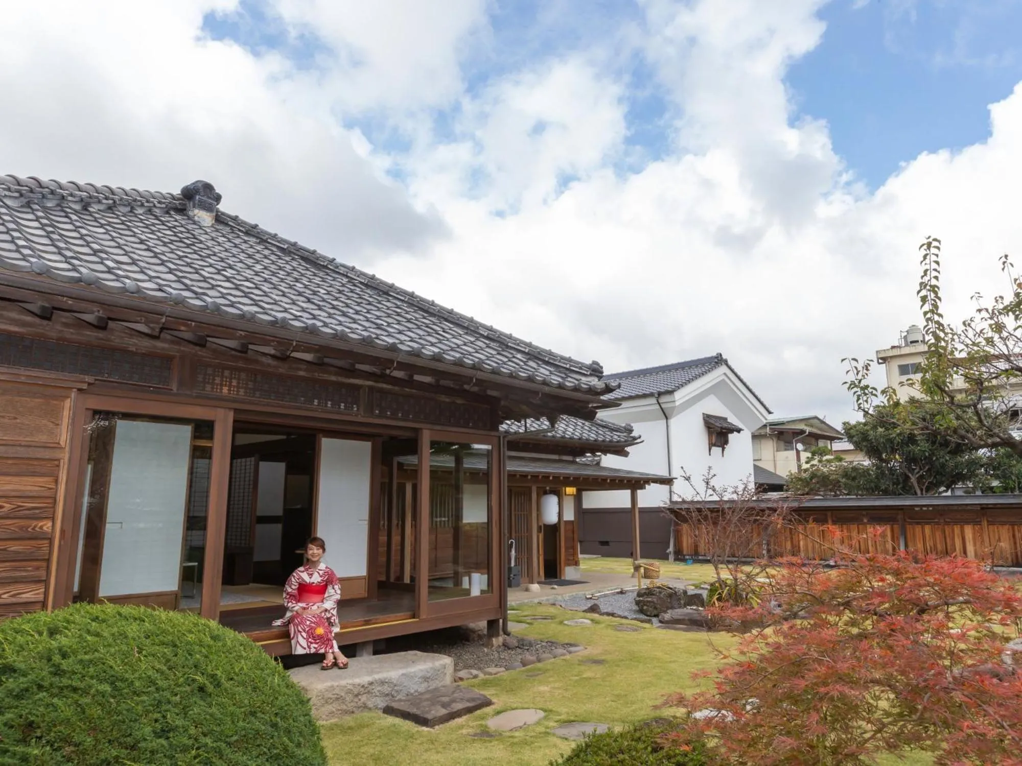 Property building in Iizukatei