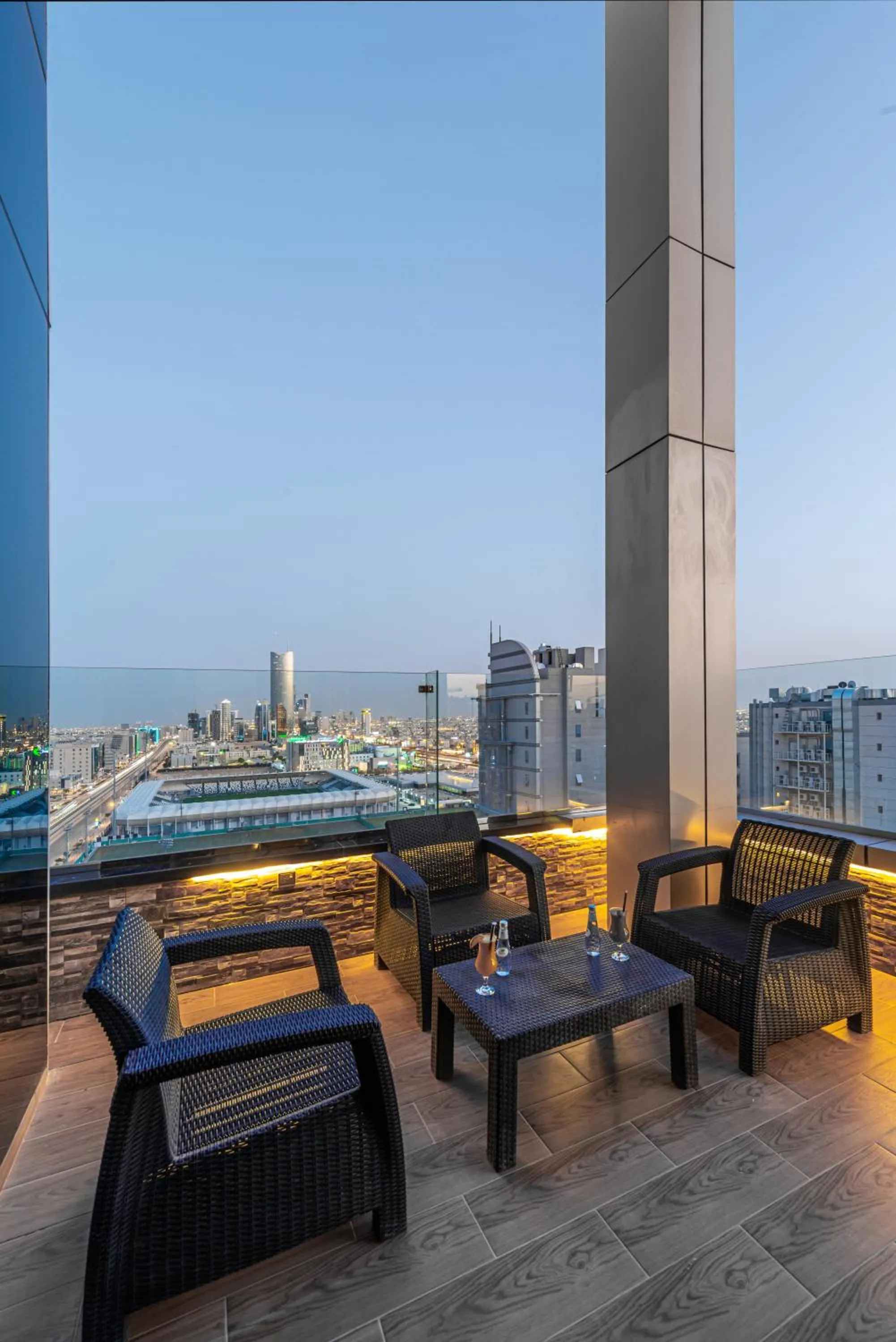 Crown Rose Al Sahafa Hotel