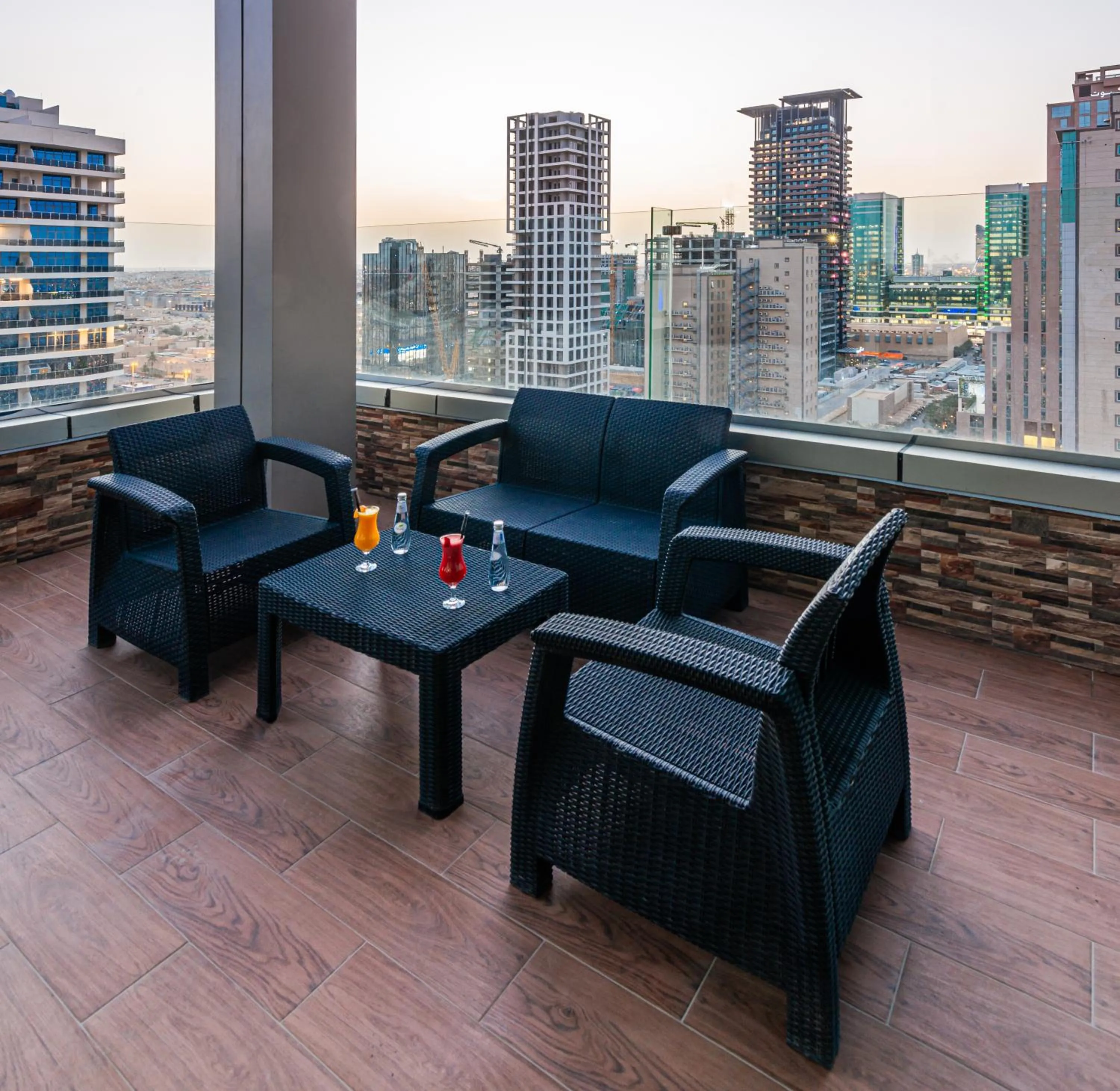 Crown Rose Al Sahafa Hotel