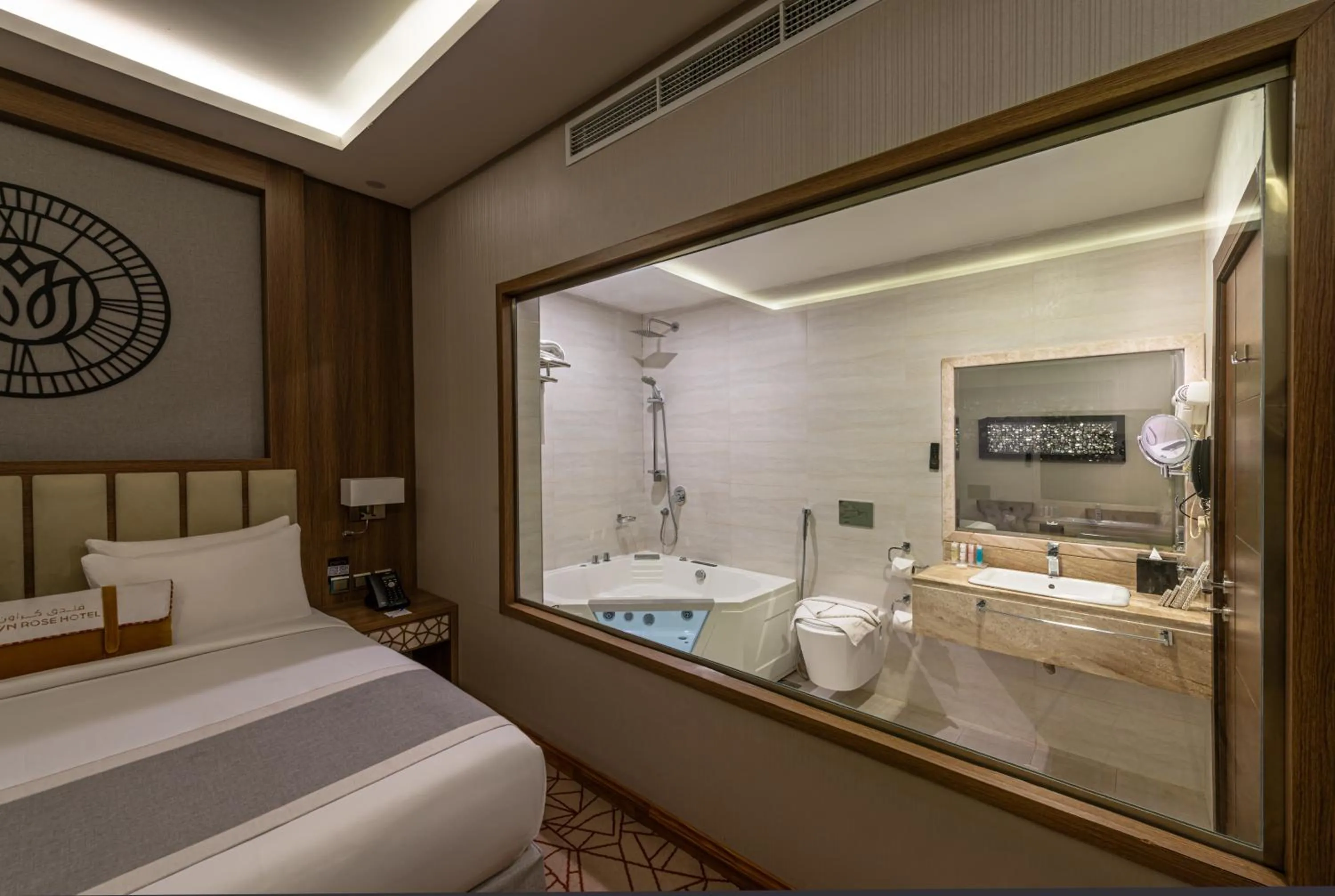 Crown Rose Al Sahafa Hotel