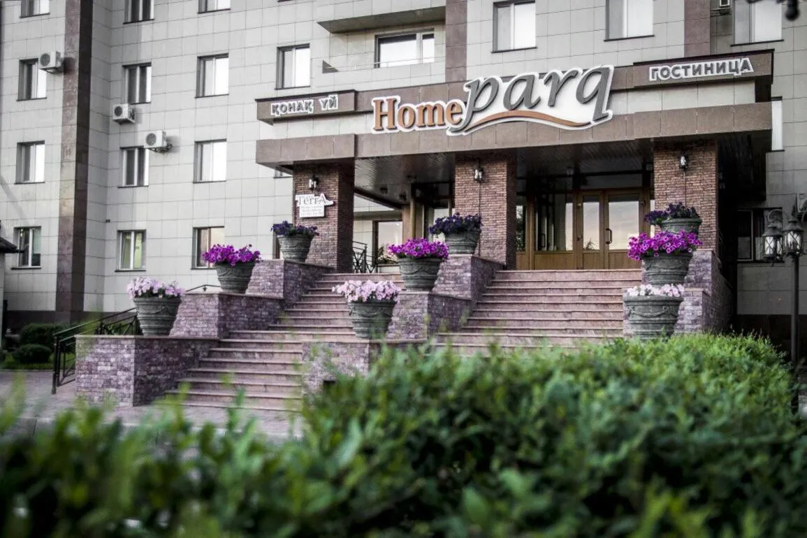 Facade/entrance in Hotel Home Parq
