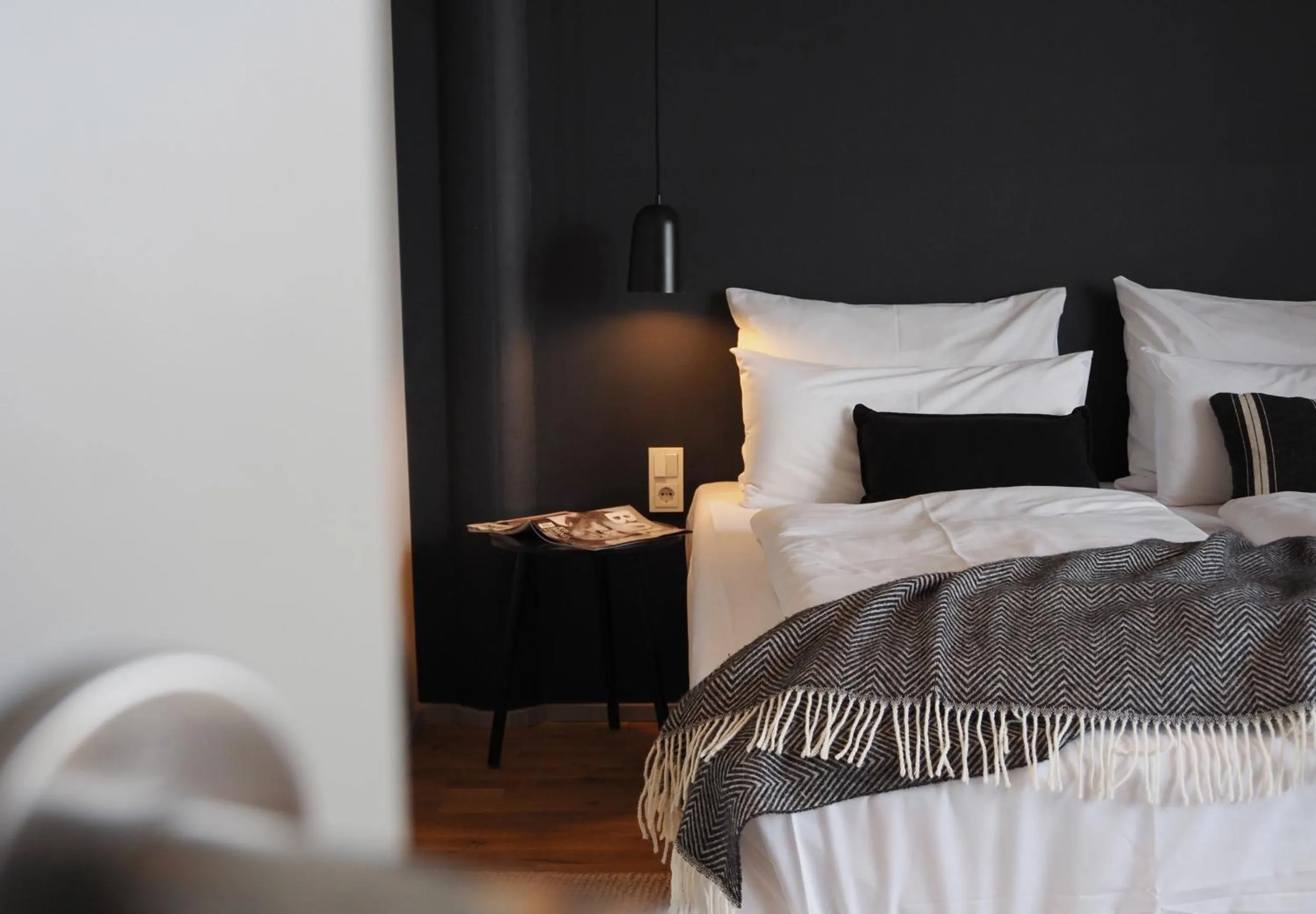 Photo of the whole room, Bed in Bold Hotel München Giesing