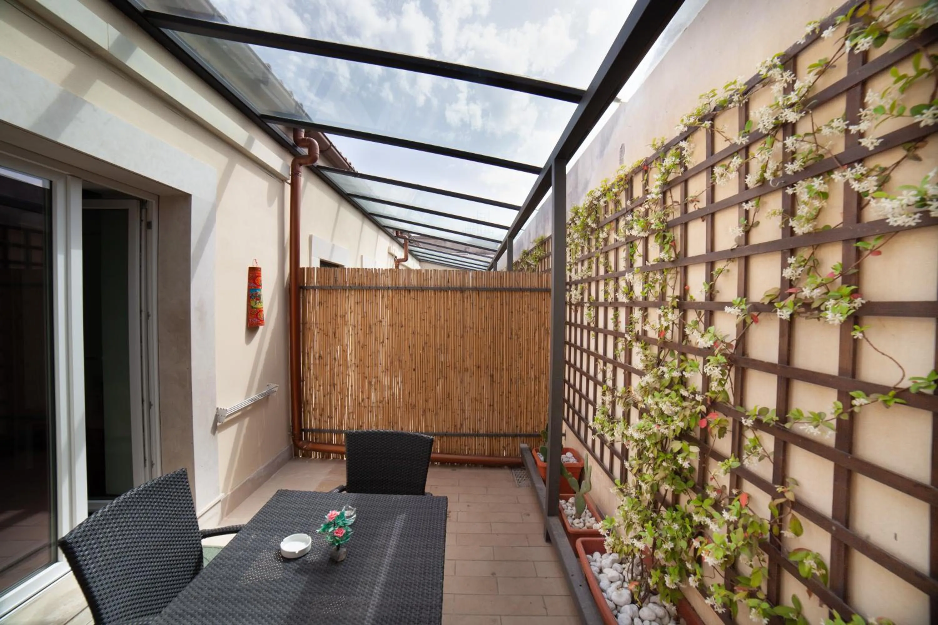 Patio in B&B Ninfeo Siracusa - Rooms & Breakfast