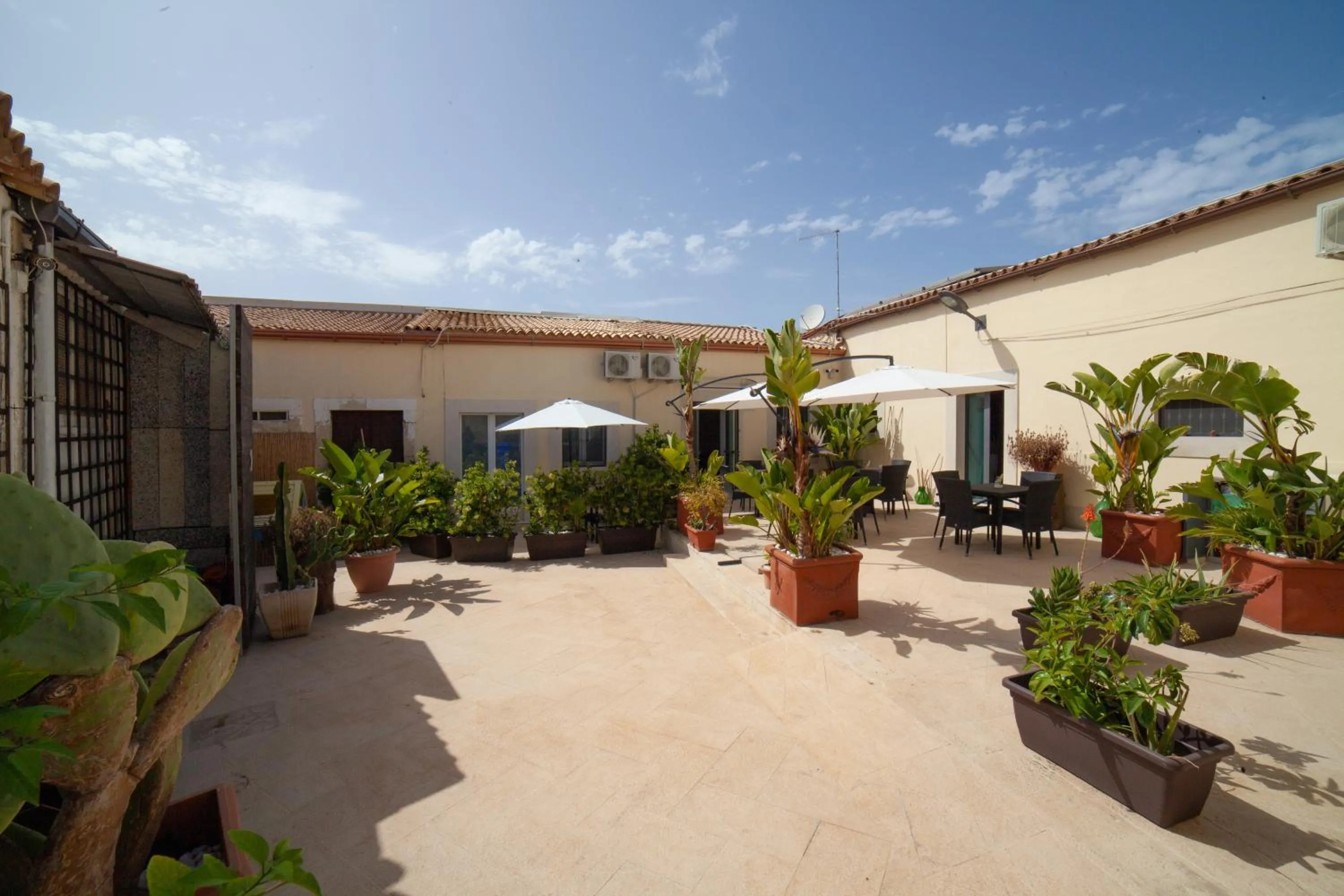 Property building in B&B Ninfeo Siracusa - Rooms & Breakfast