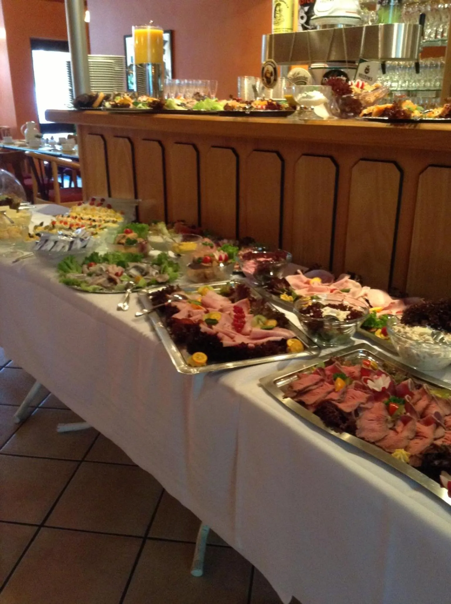 Food and drinks in Gästehaus Oh-La-La