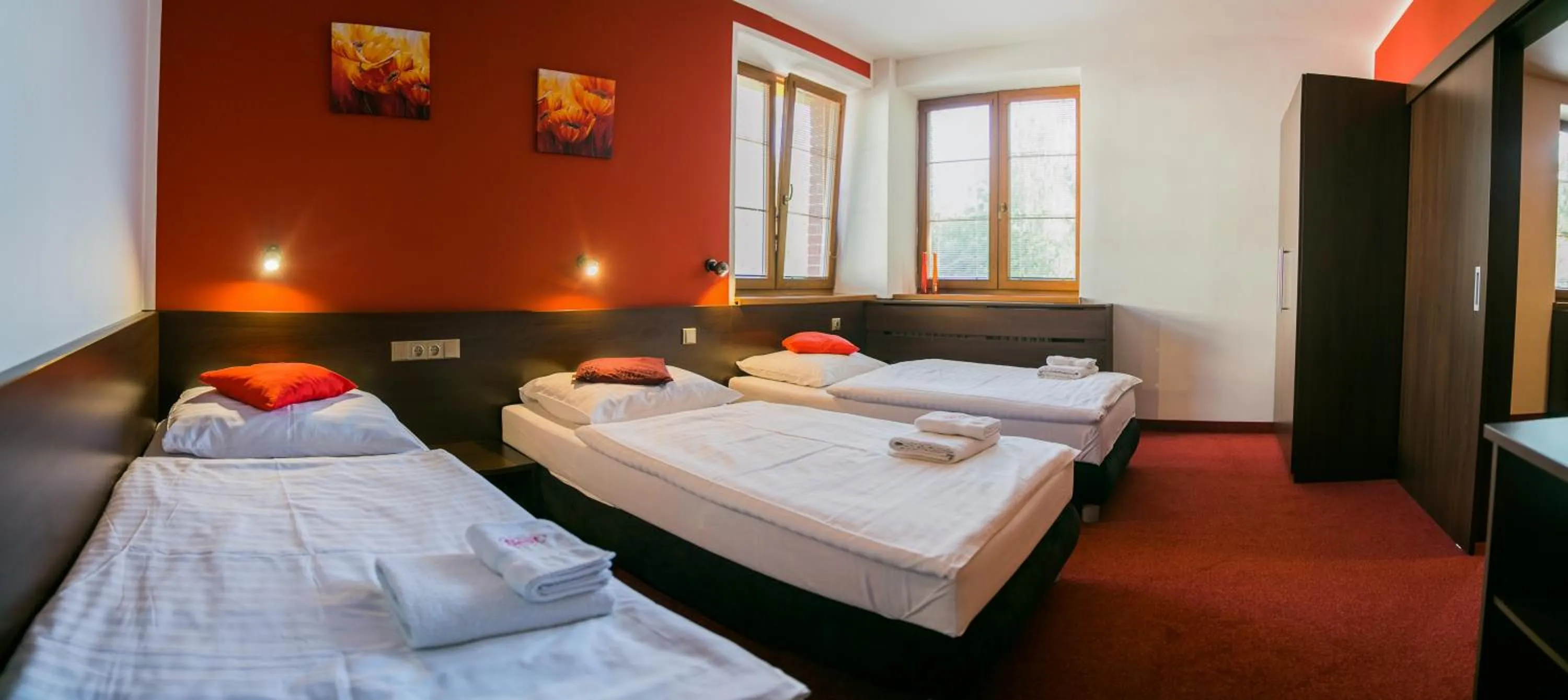 Photo of the whole room, Bed in Hotel Best