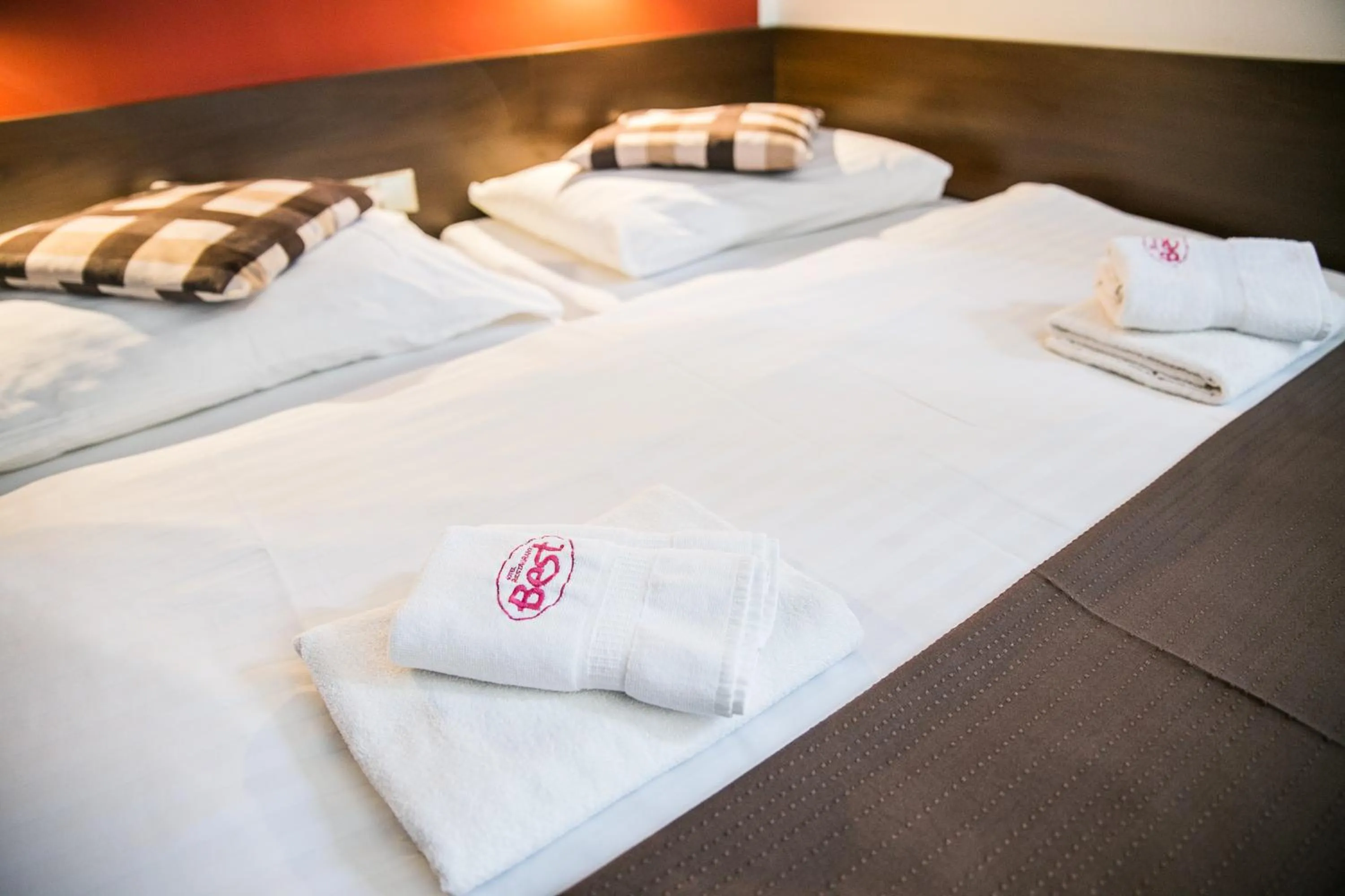 Bedroom, Bed in Hotel Best