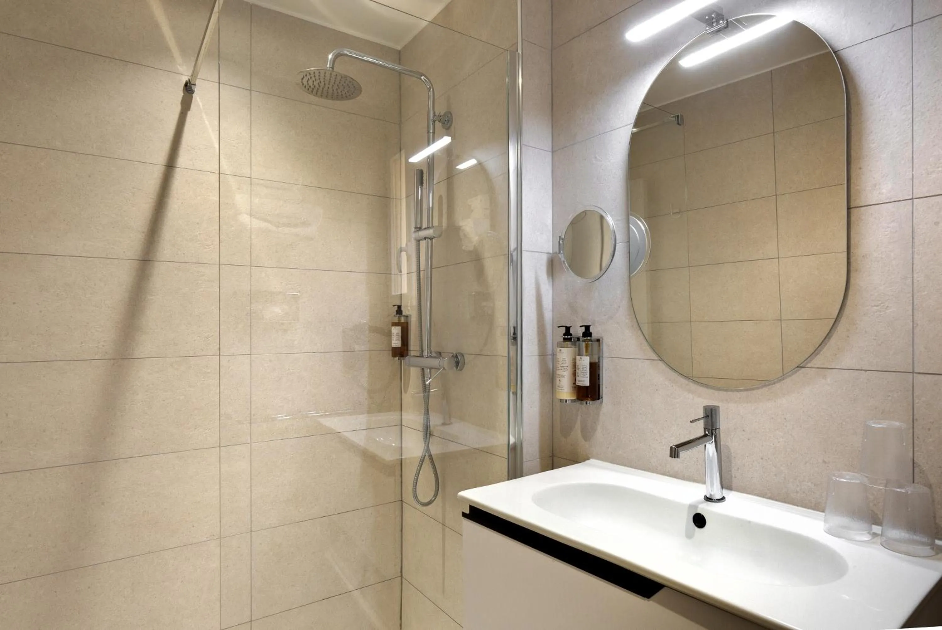 Bathroom in Hôtel & Spa Les Mouettes