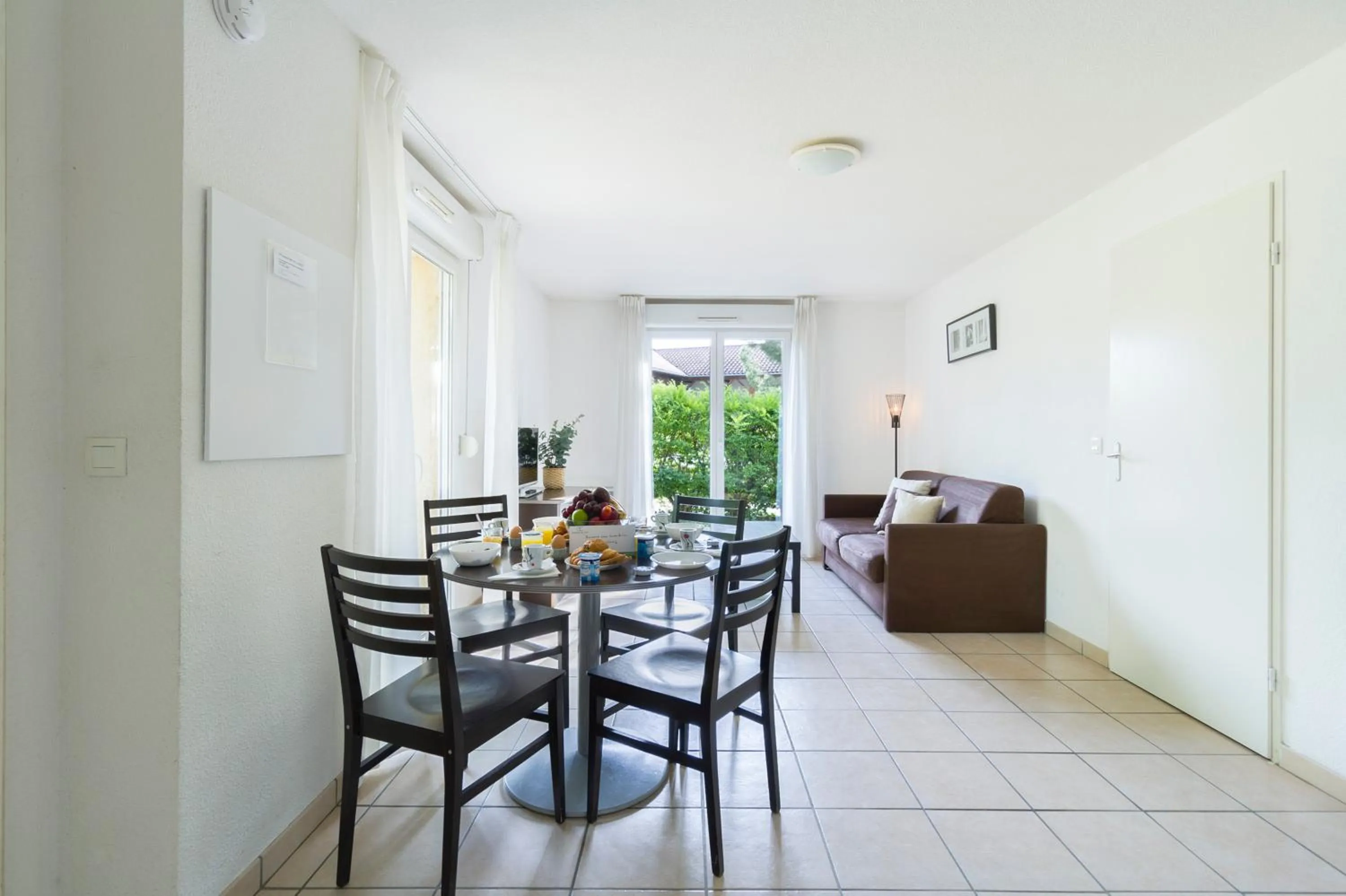 Living room in Garden & City Lyon - Marcy