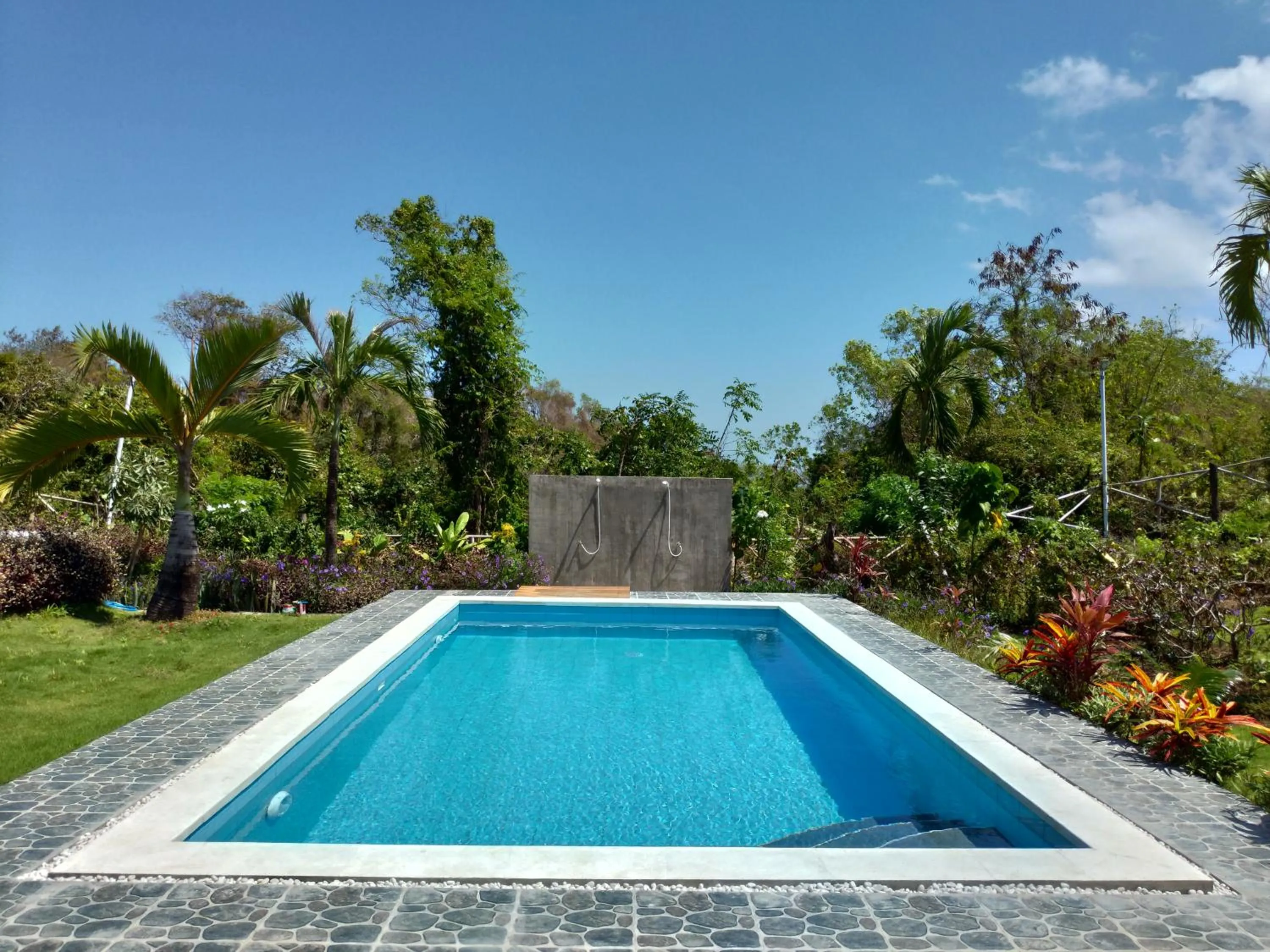 Swimming pool in The Pande Hill Homestay