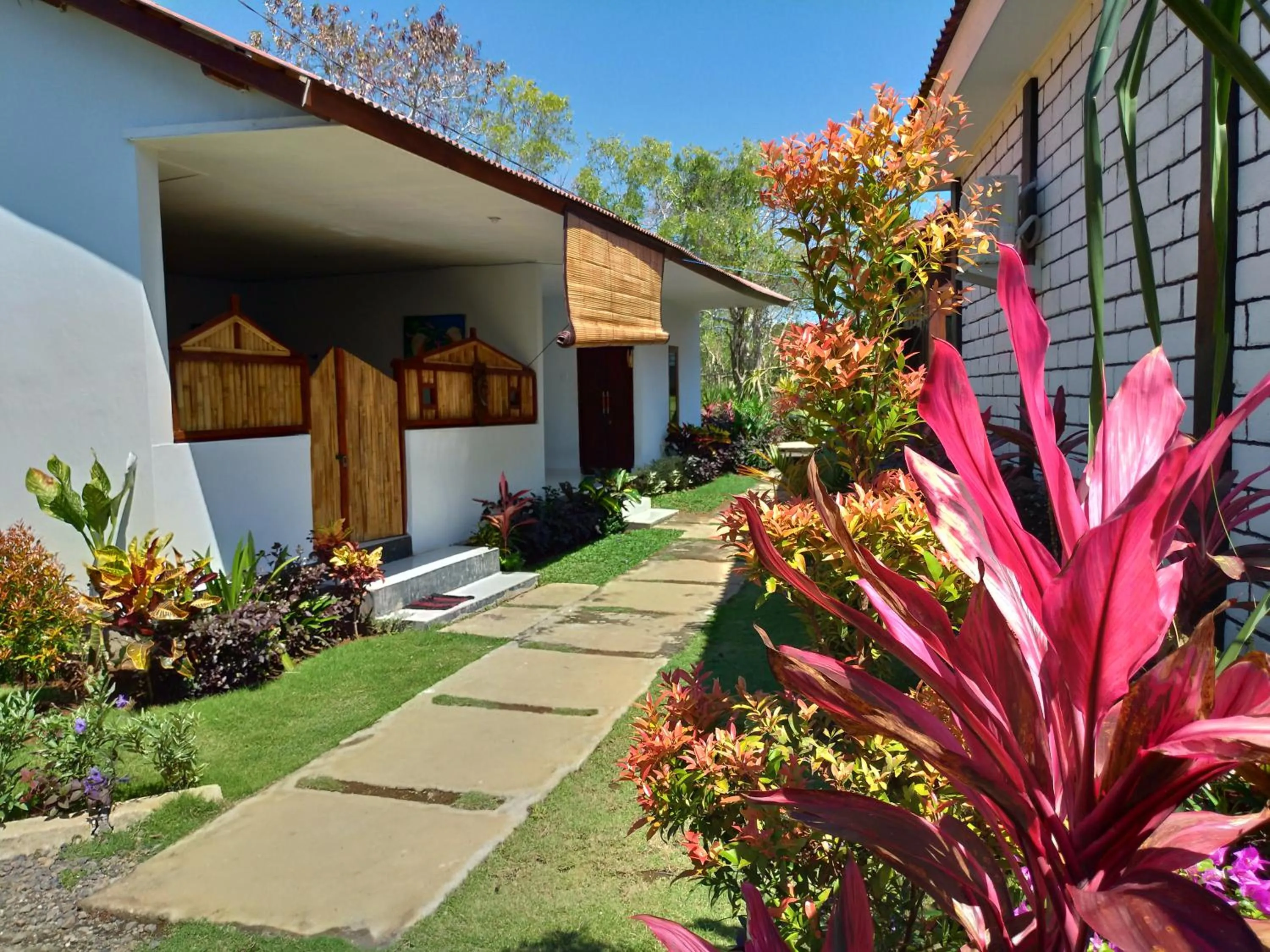 Property building in The Pande Hill Homestay