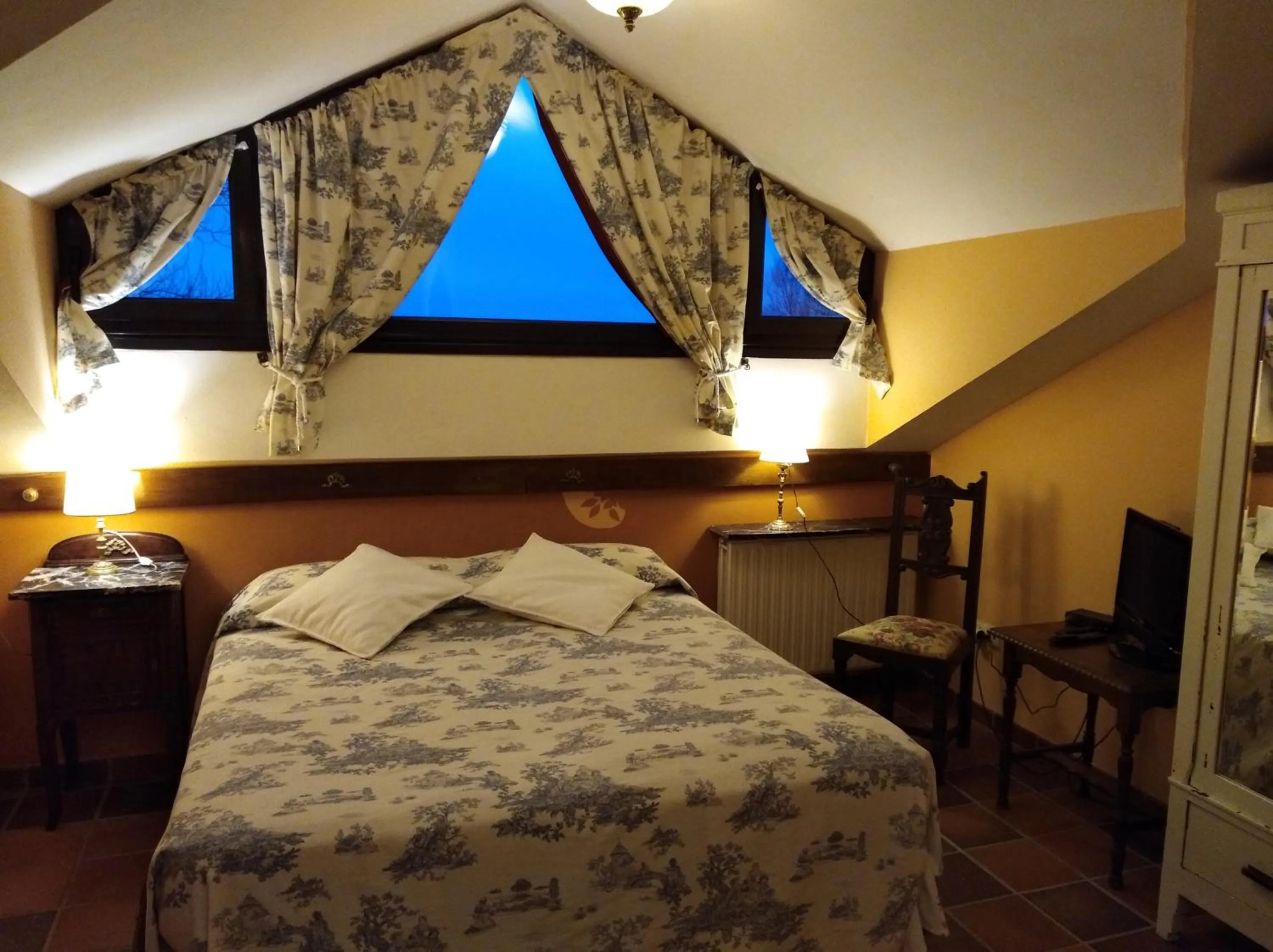 Bed in Hotel Rural El Pagadín