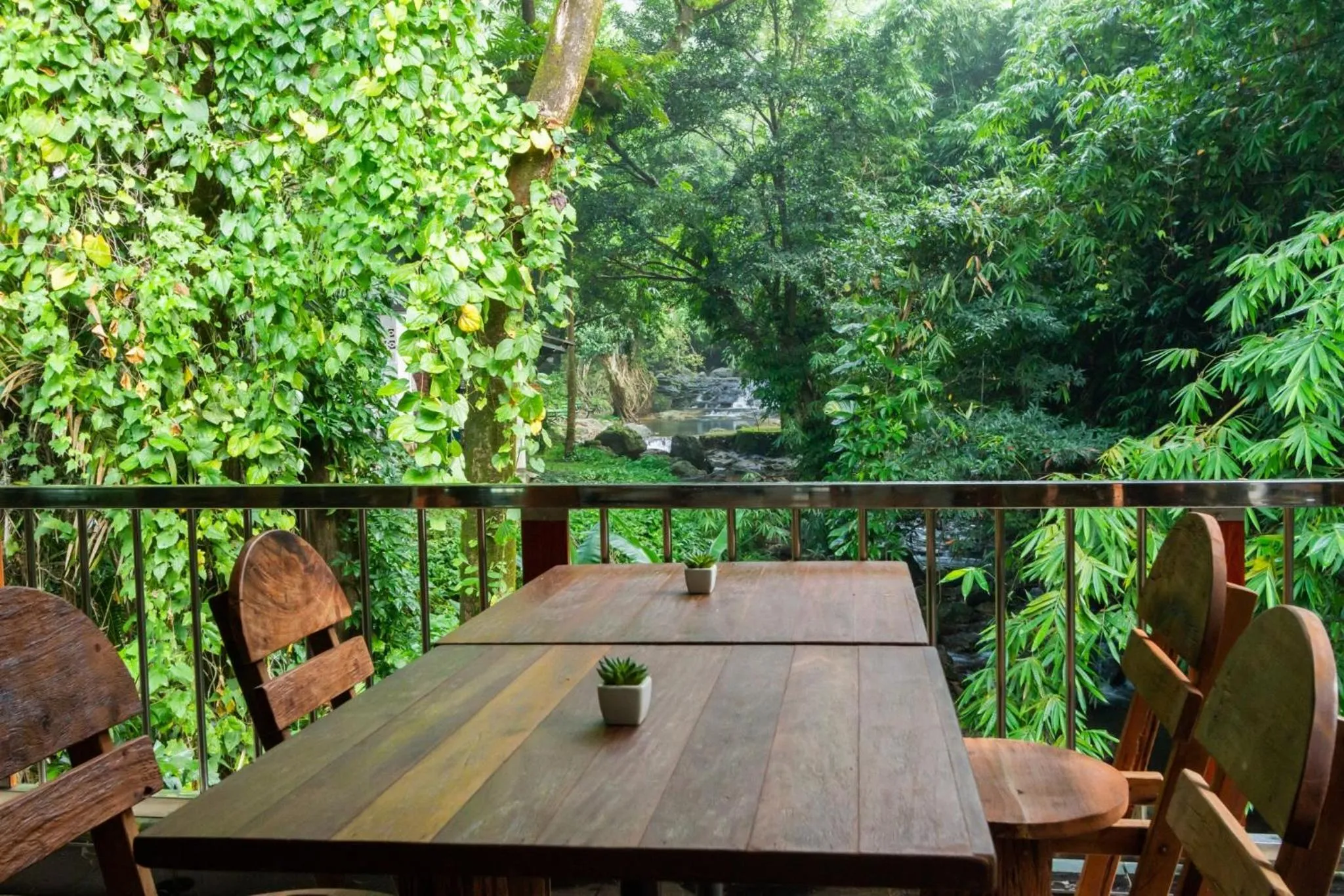 Patio in Namtok Sarika Resotel