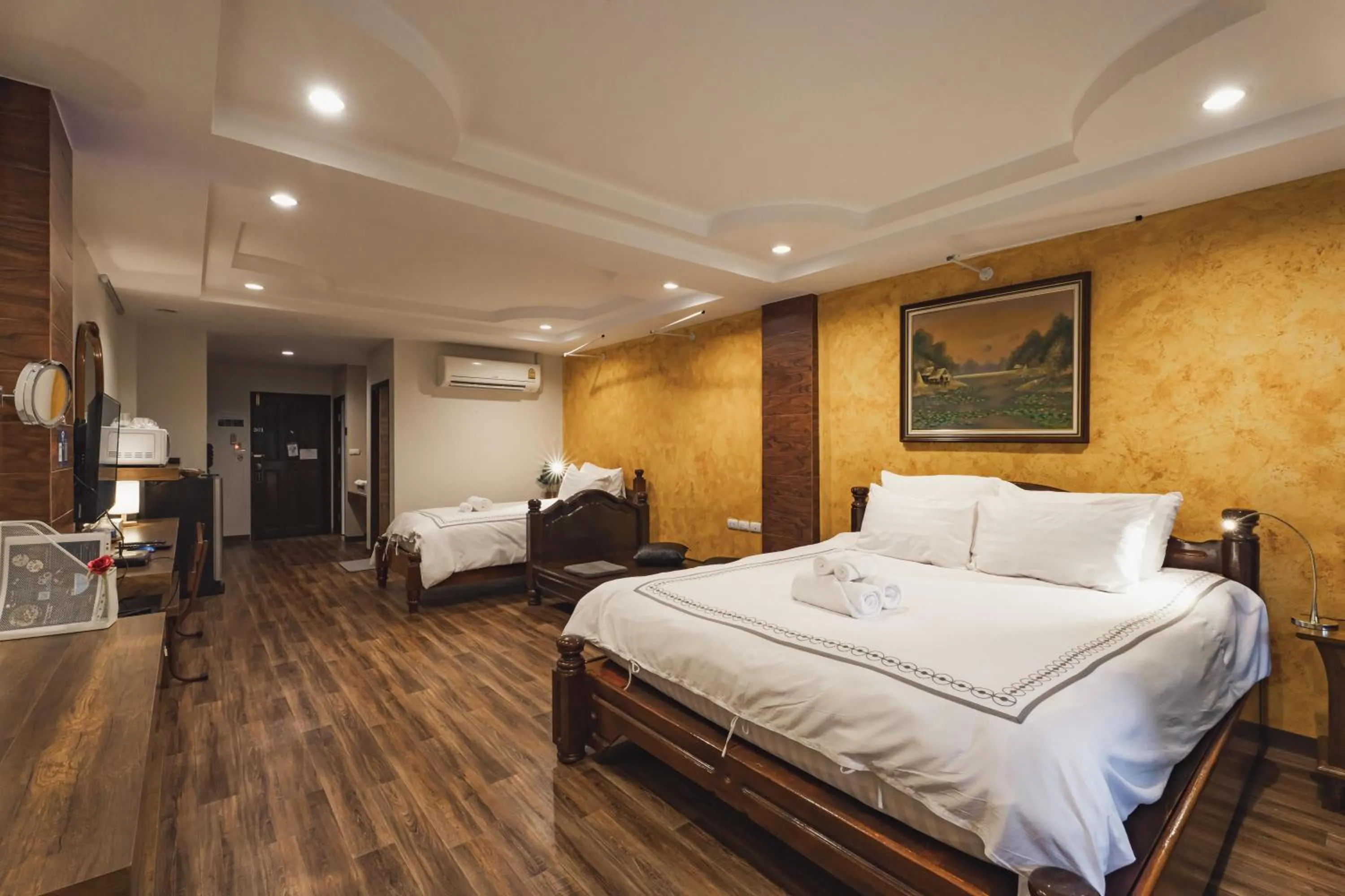 Bed in Namtok Sarika Resotel