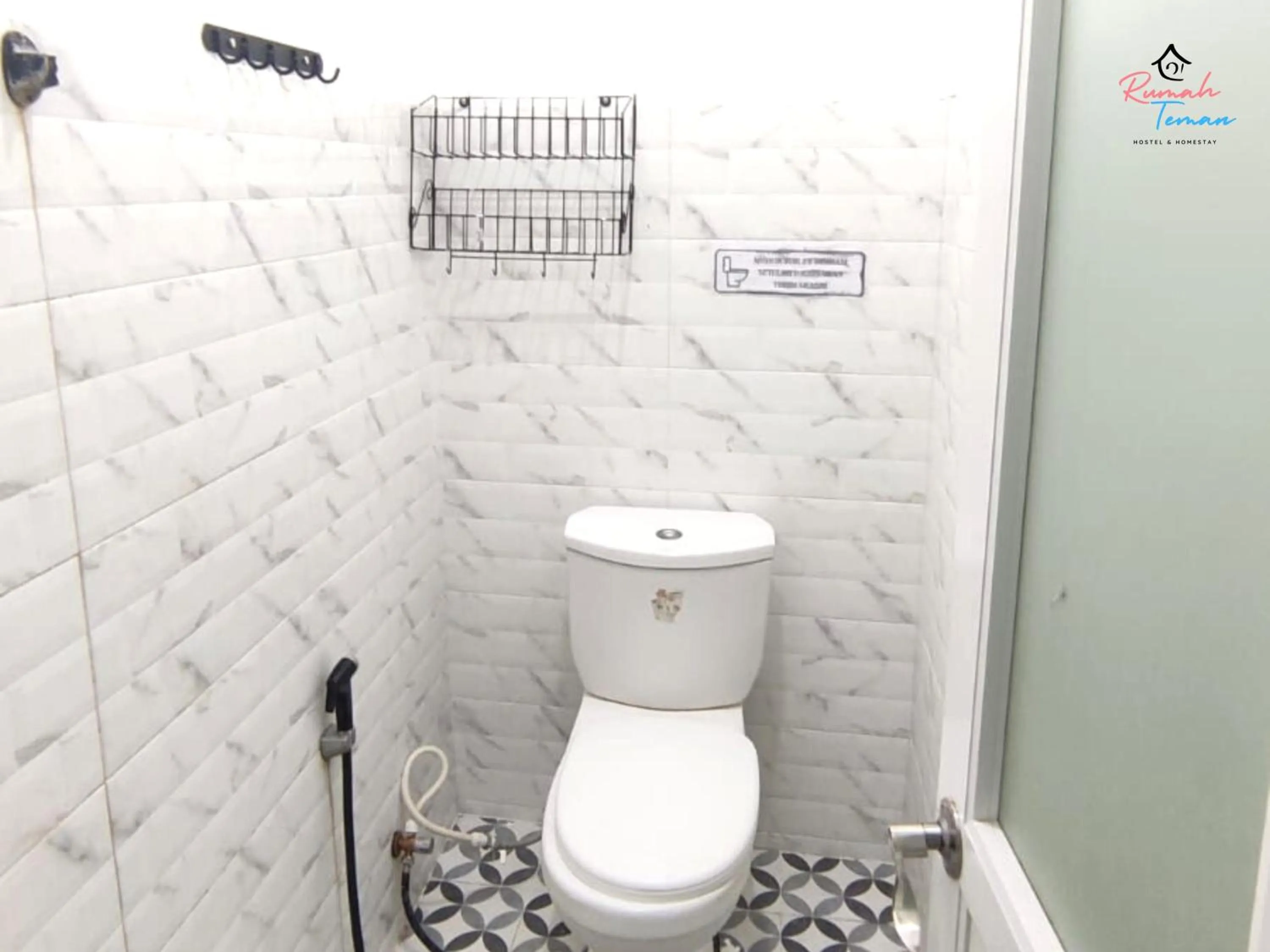 Toilet in Rumah Teman Hostel