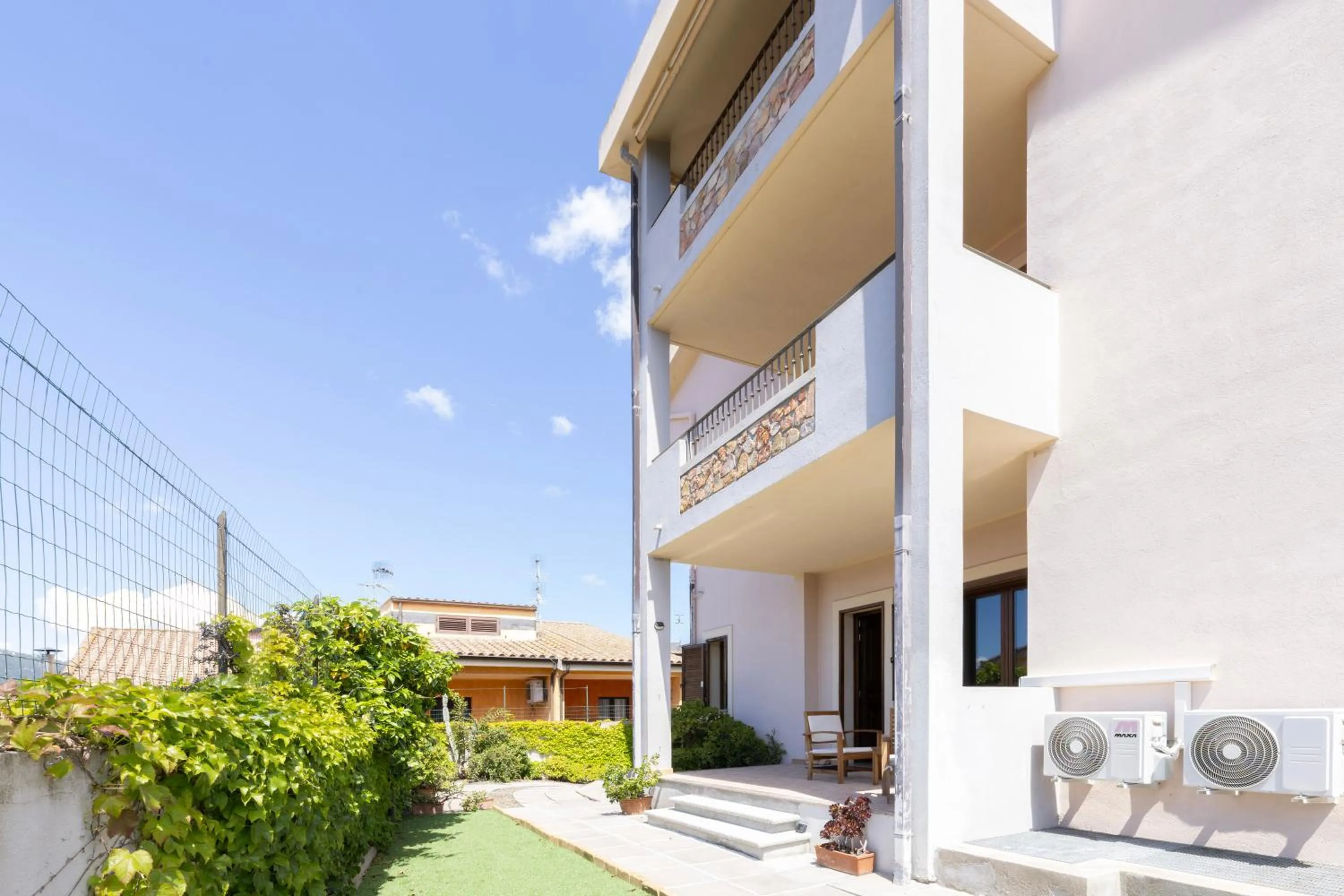 Patio in Giaco's Rooms
