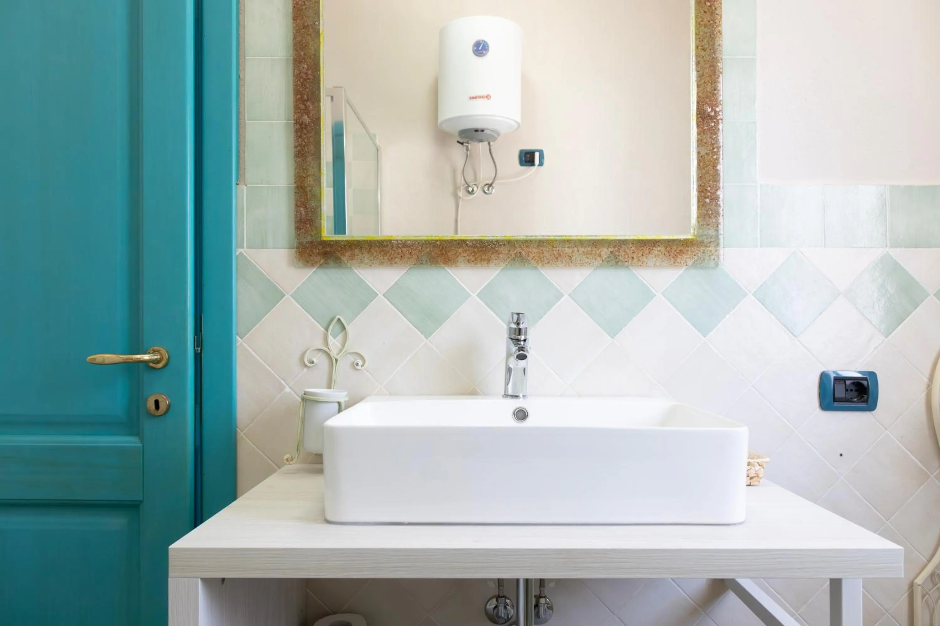 Bathroom in Giaco's Rooms