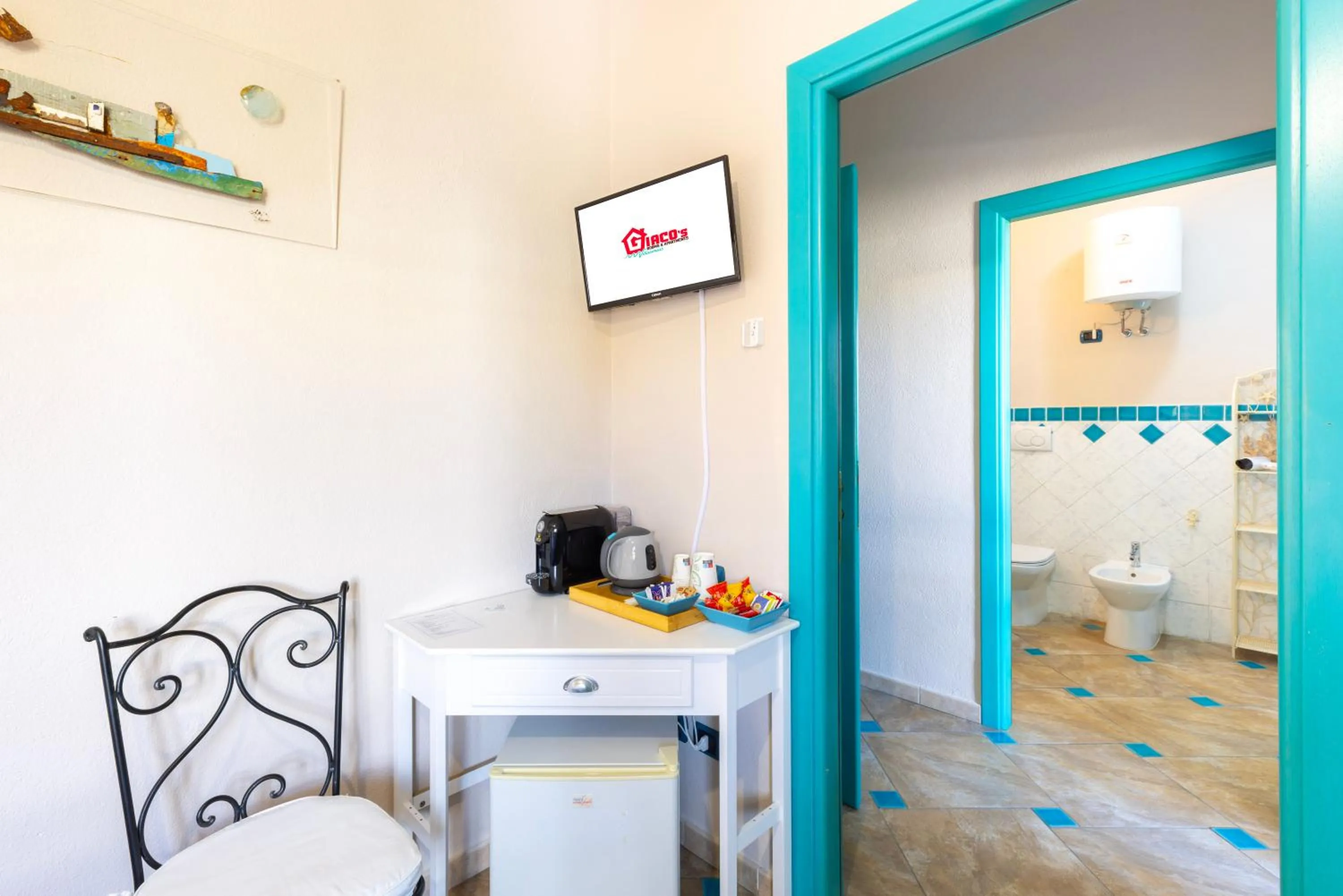 TV and multimedia in Giaco's Rooms