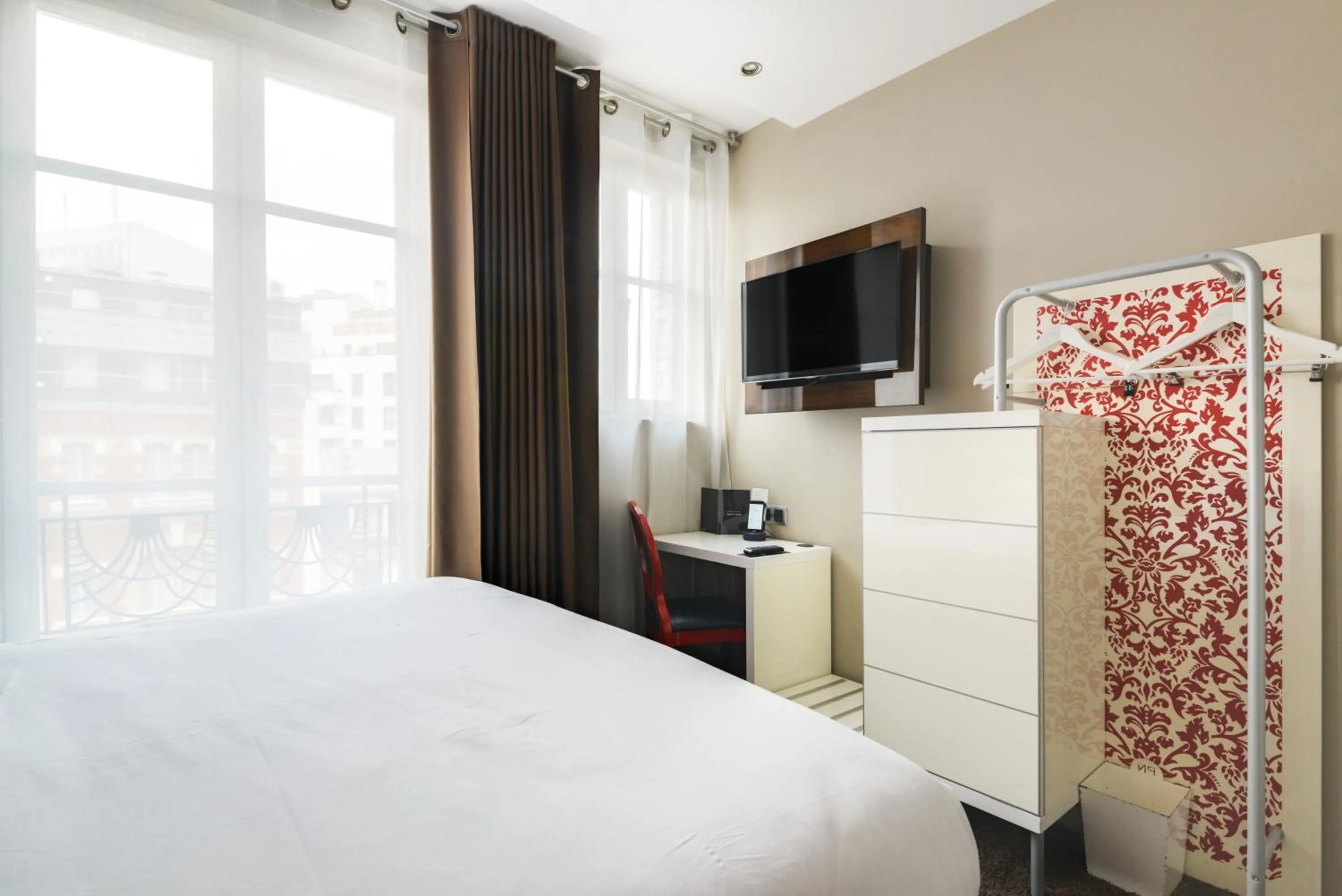 Bed in Pavillon Nation