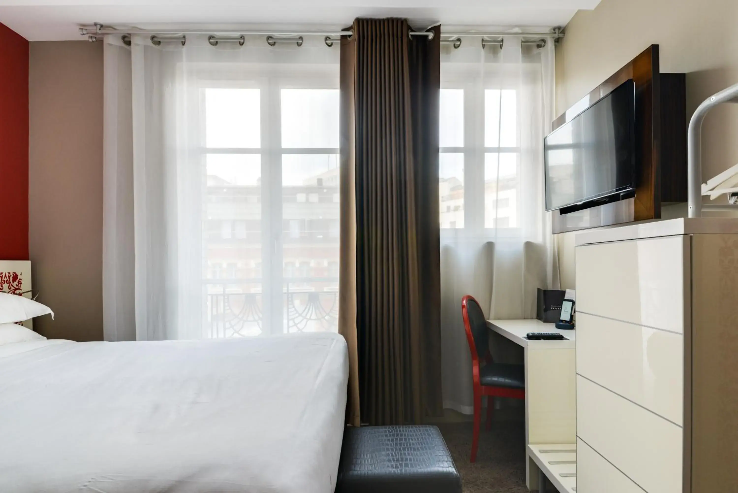 Decorative detail, Bed in Pavillon Nation Decorative detail, Bed in Pavillon Nation