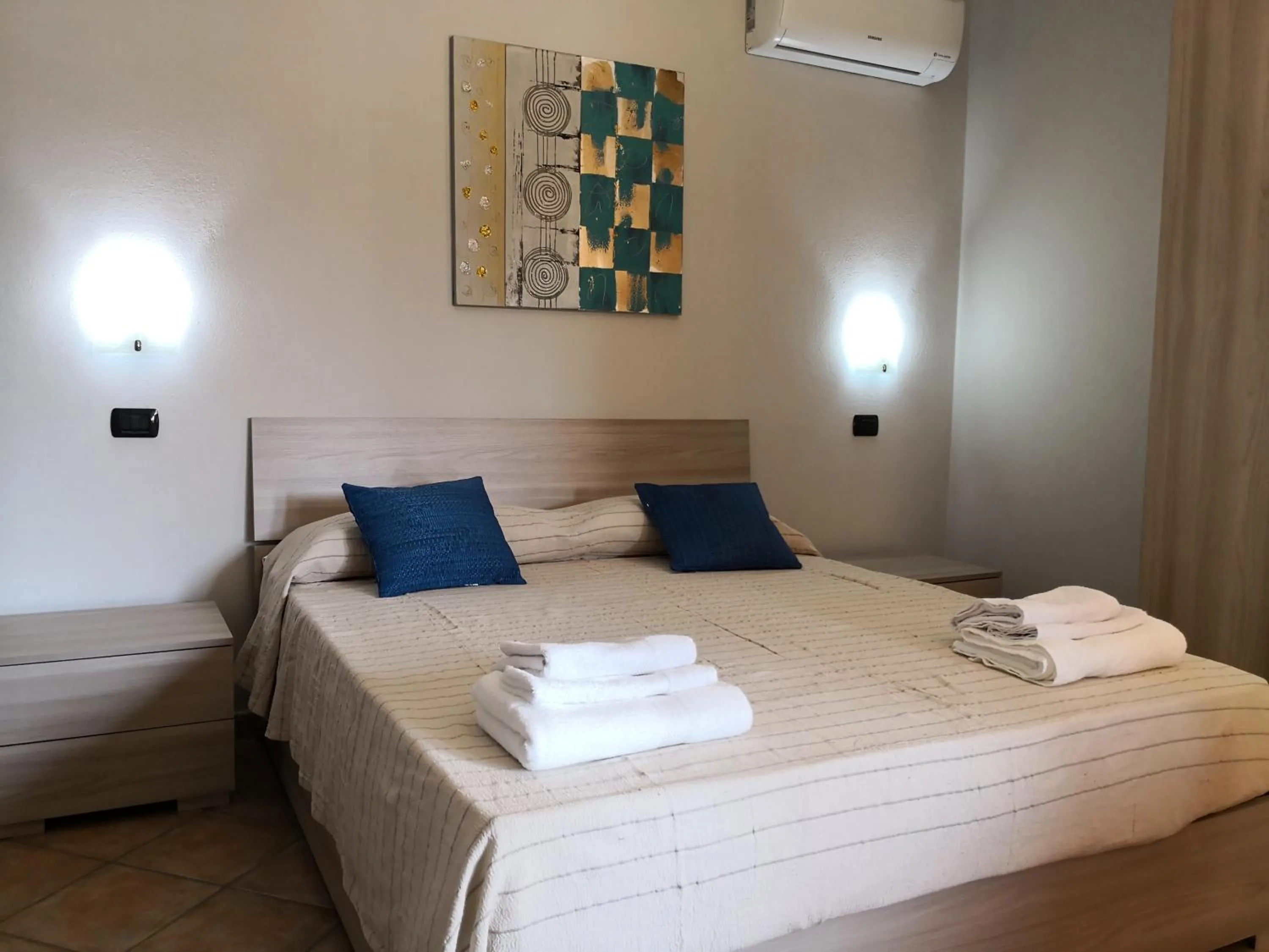 Double Room with Private External Bathroom - single occupancy in B&B Villa Martina