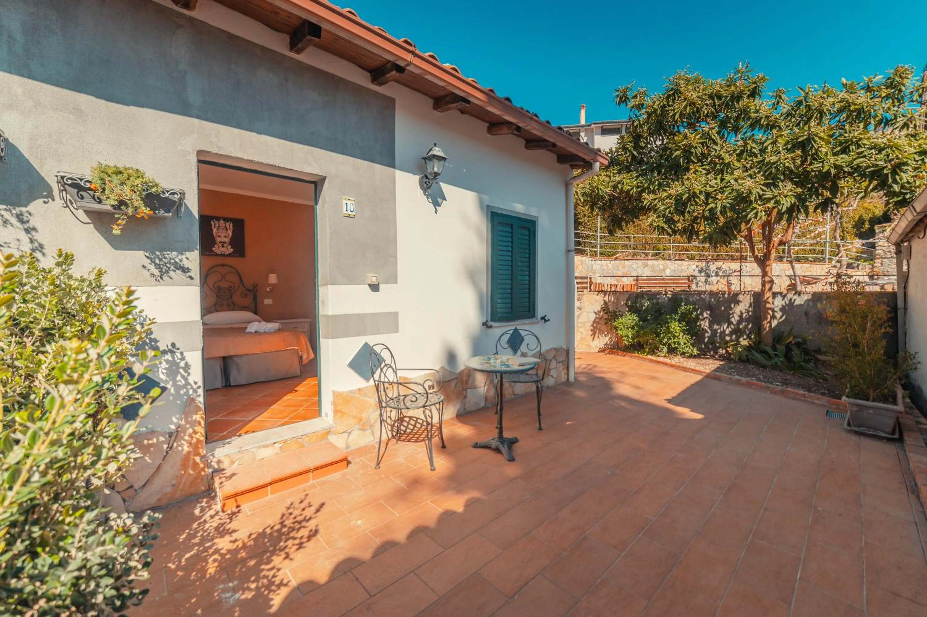 Patio in Taormina Garden Hotel