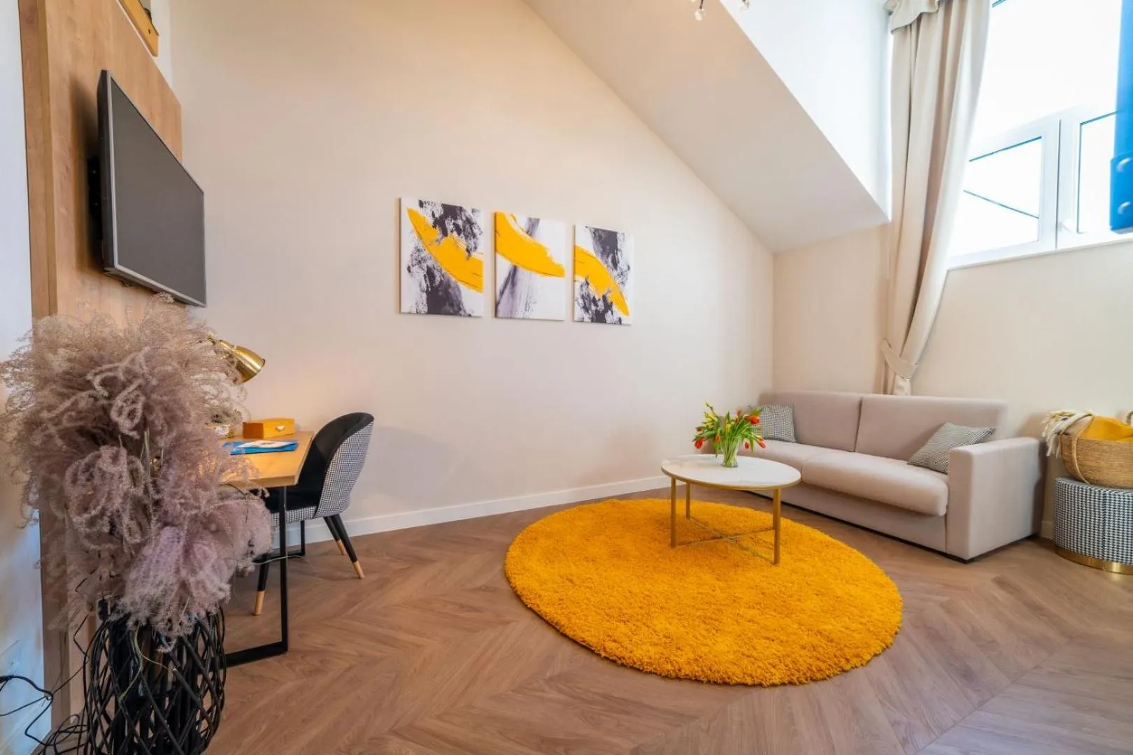 TV and multimedia in Hotel Mazurski Raj