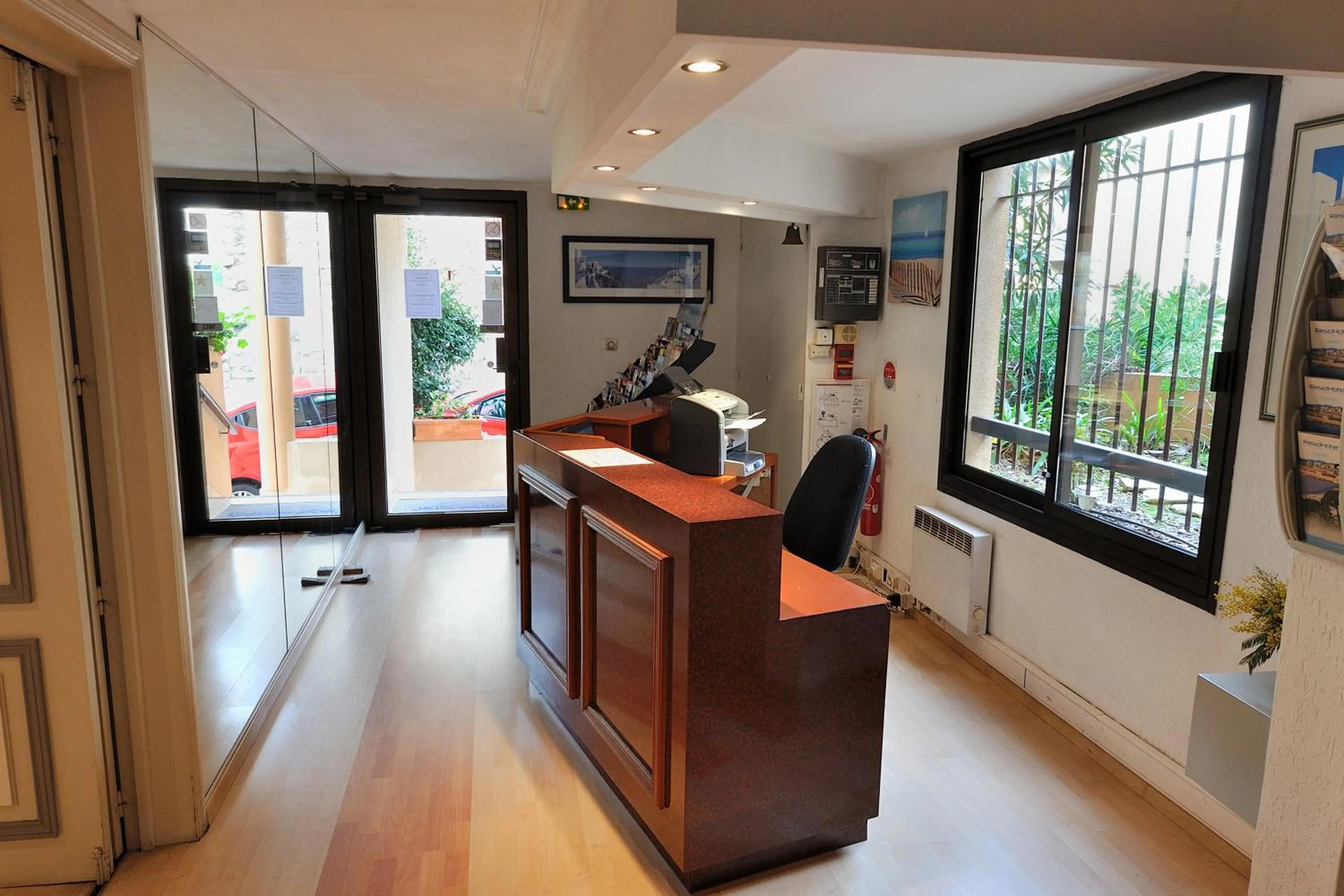 Lobby or reception in Residhotel Les Coralynes