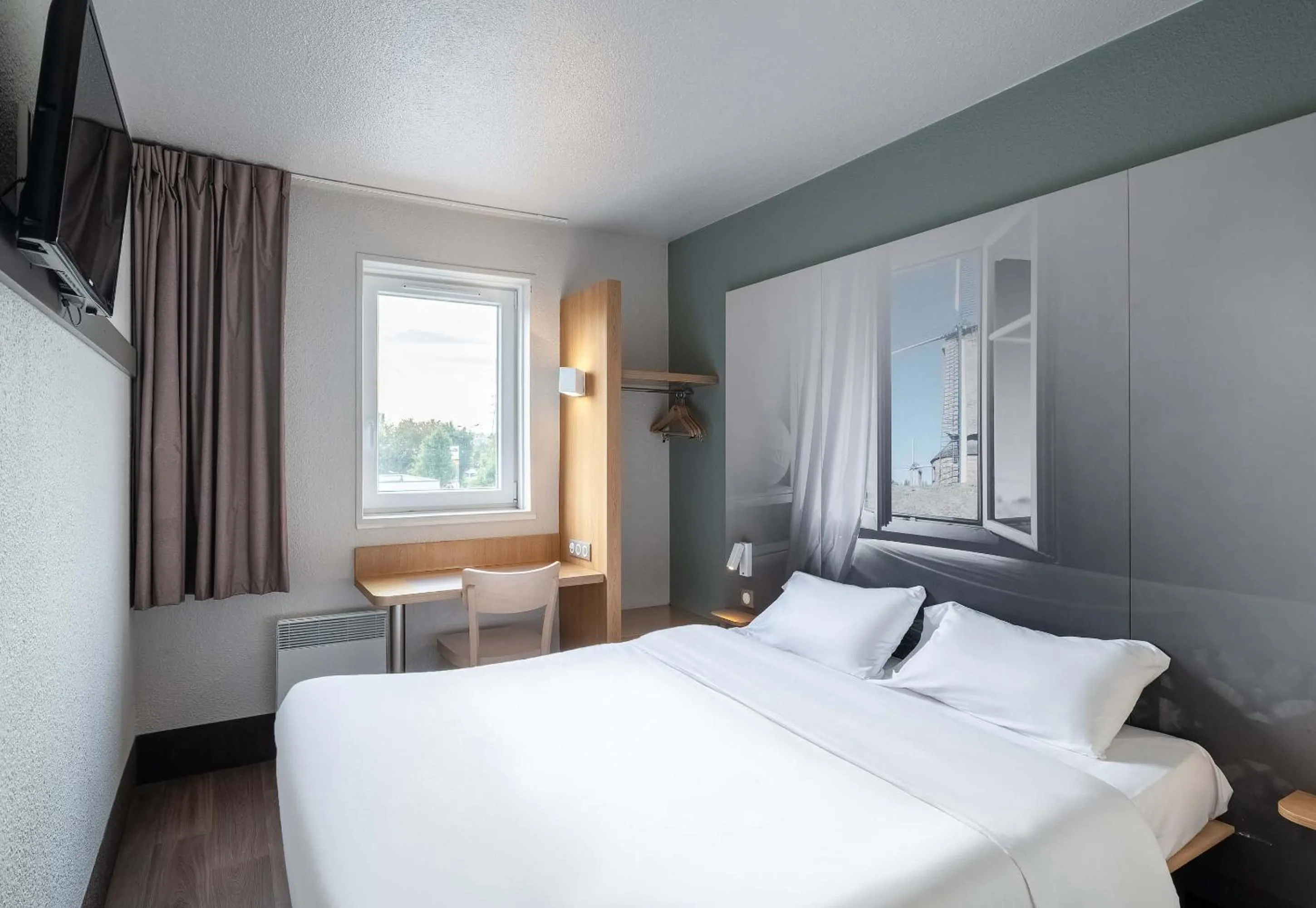 Bedroom, Bed in B&B HOTEL Lille Lezennes Grand Stade