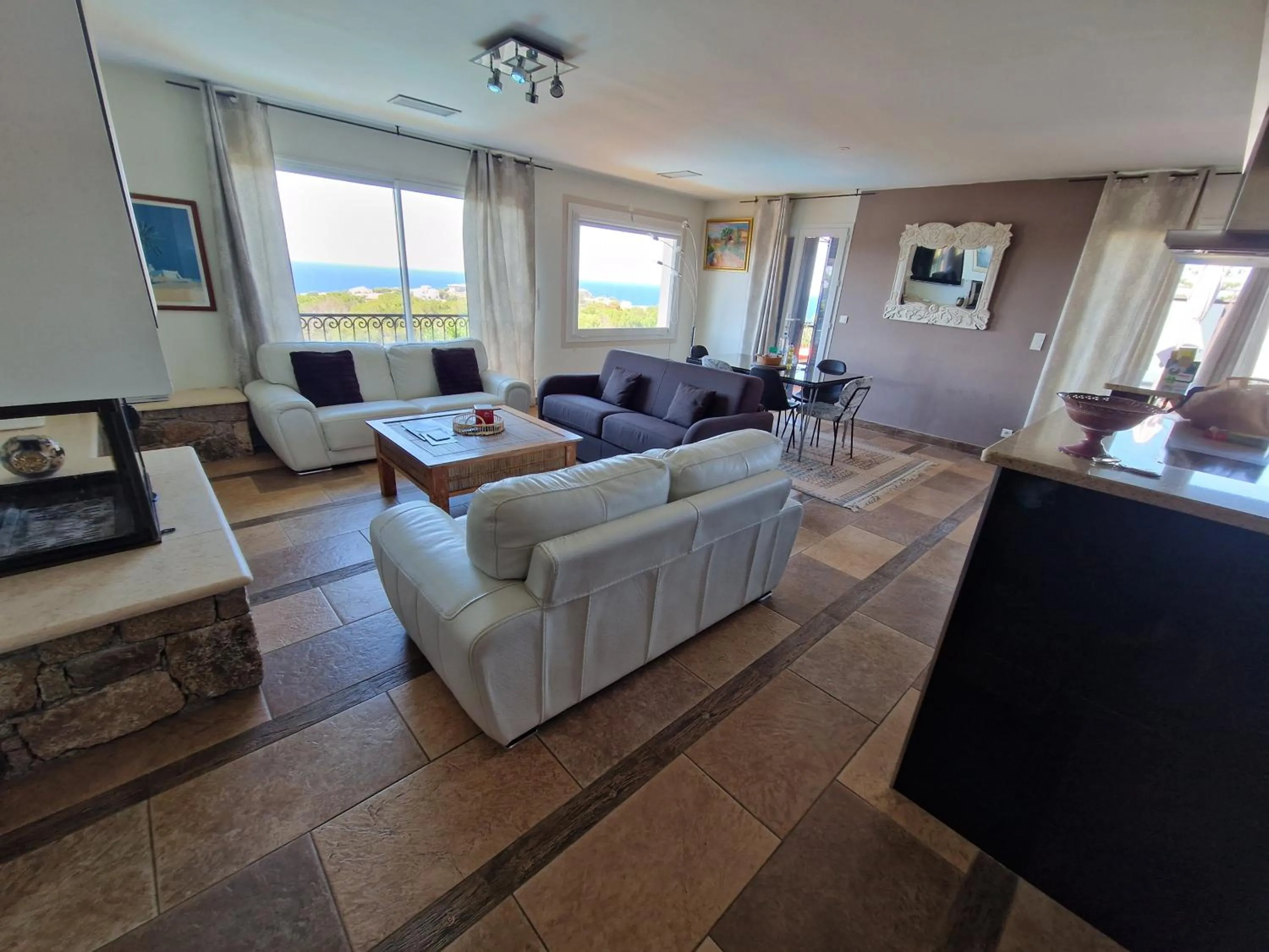Communal lounge/ TV room in Arena Bianca