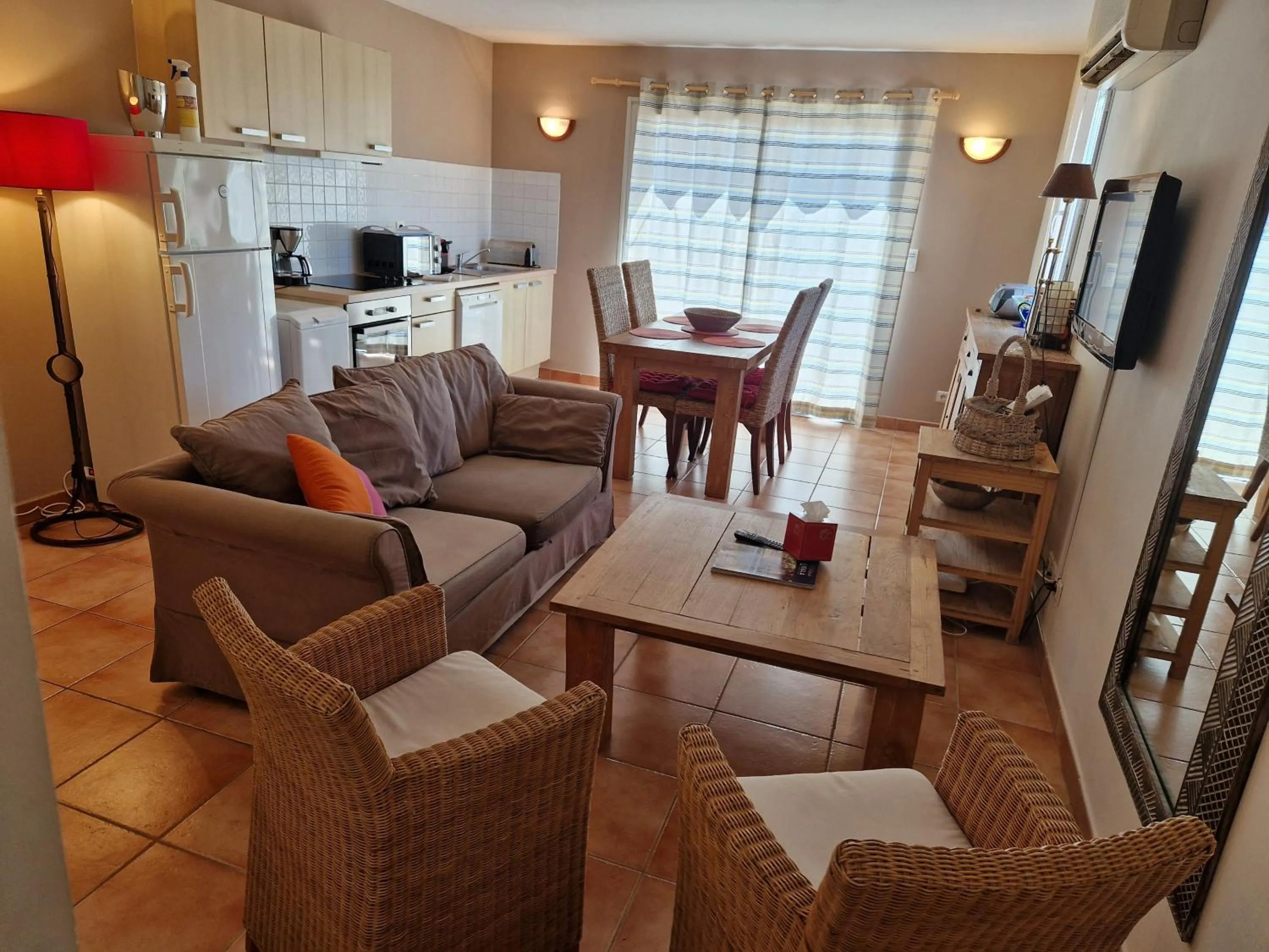 Kitchen or kitchenette in Arena Bianca