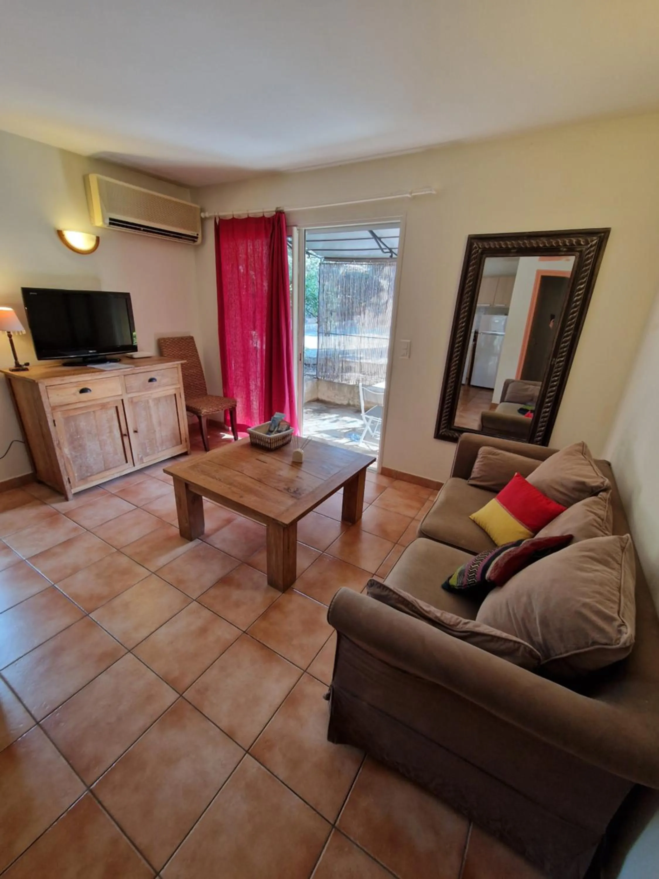 Communal lounge/ TV room in Arena Bianca