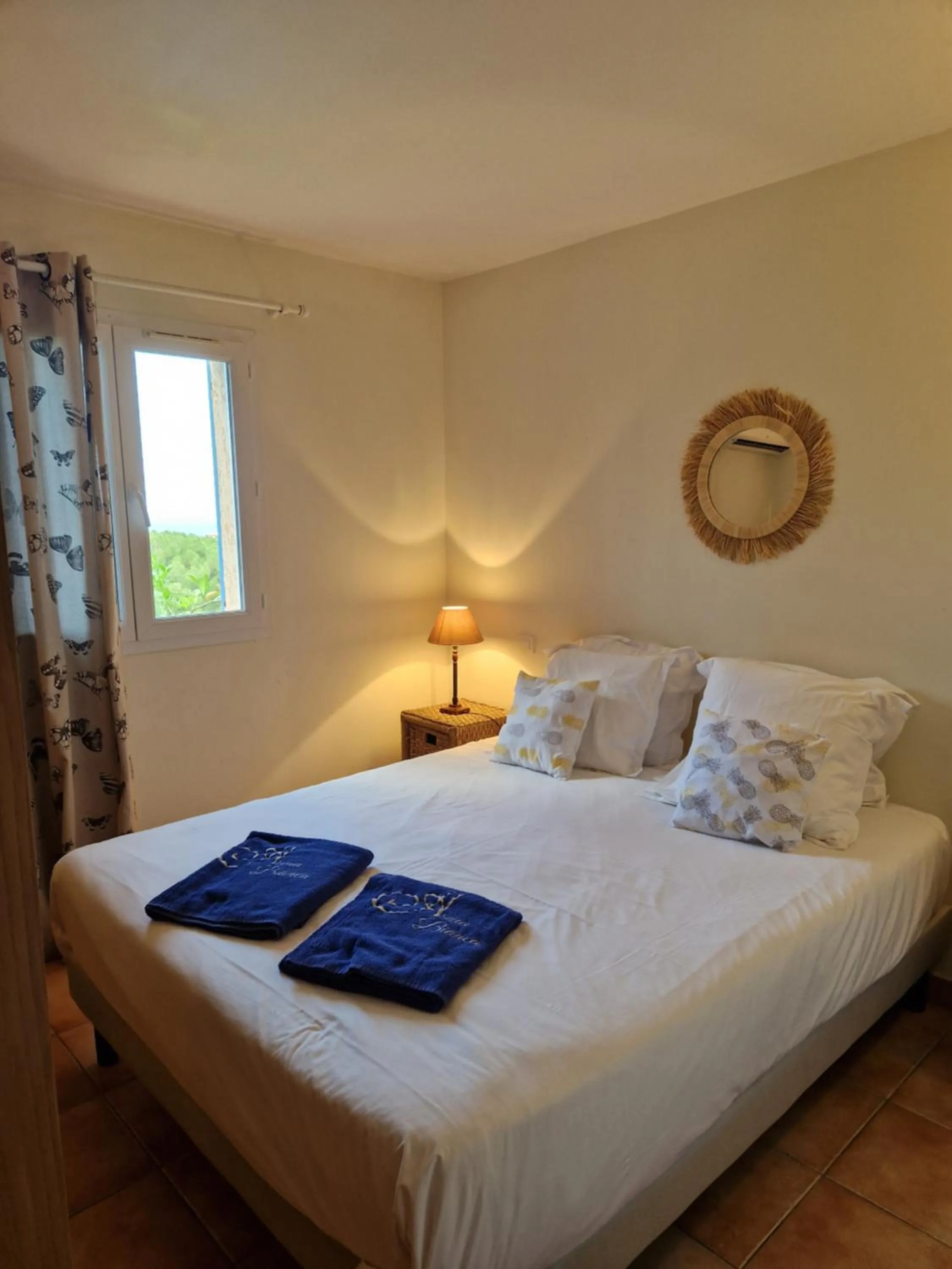 Photo of the whole room, Bed in Arena Bianca