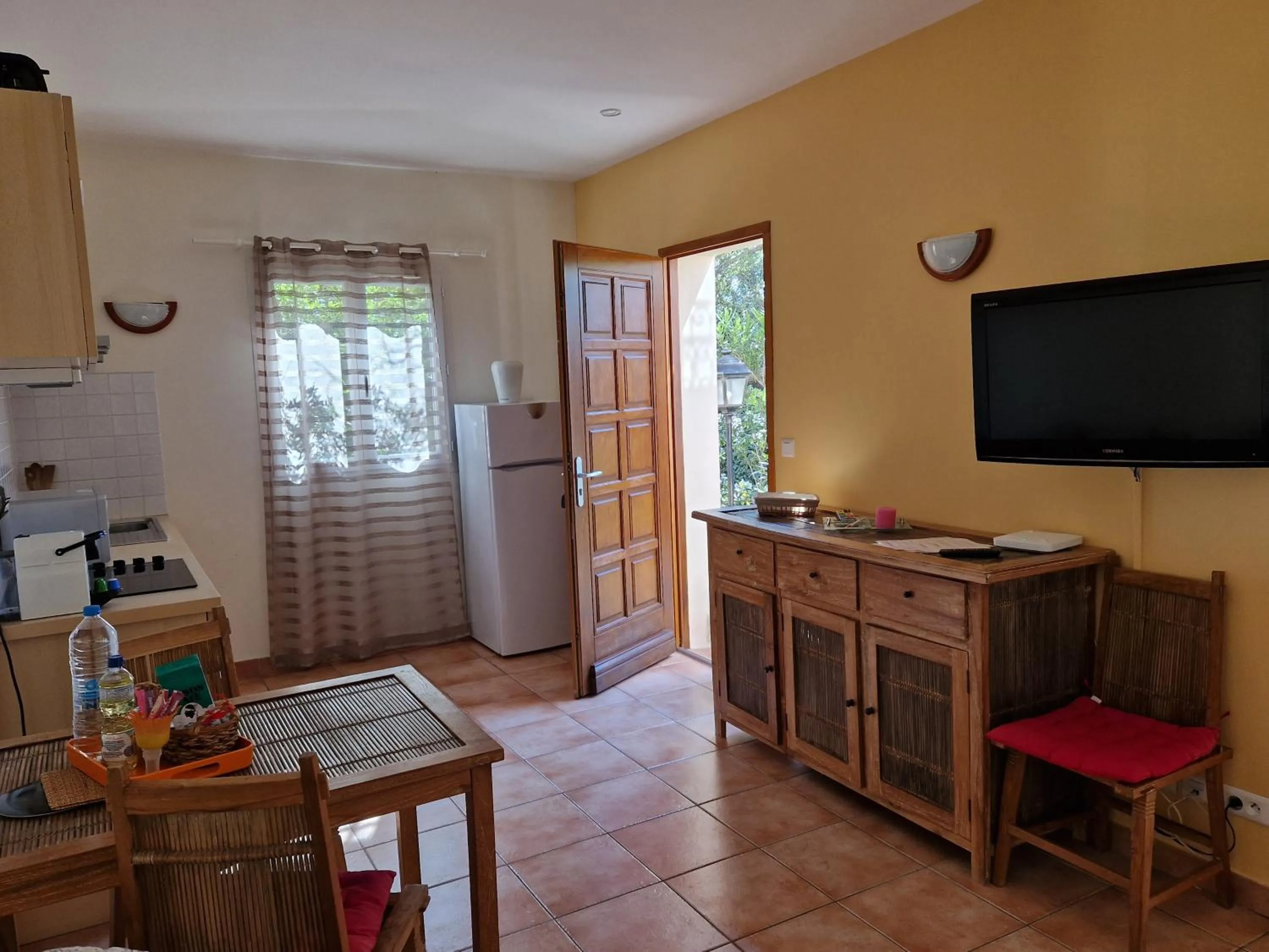 Dining area in Arena Bianca