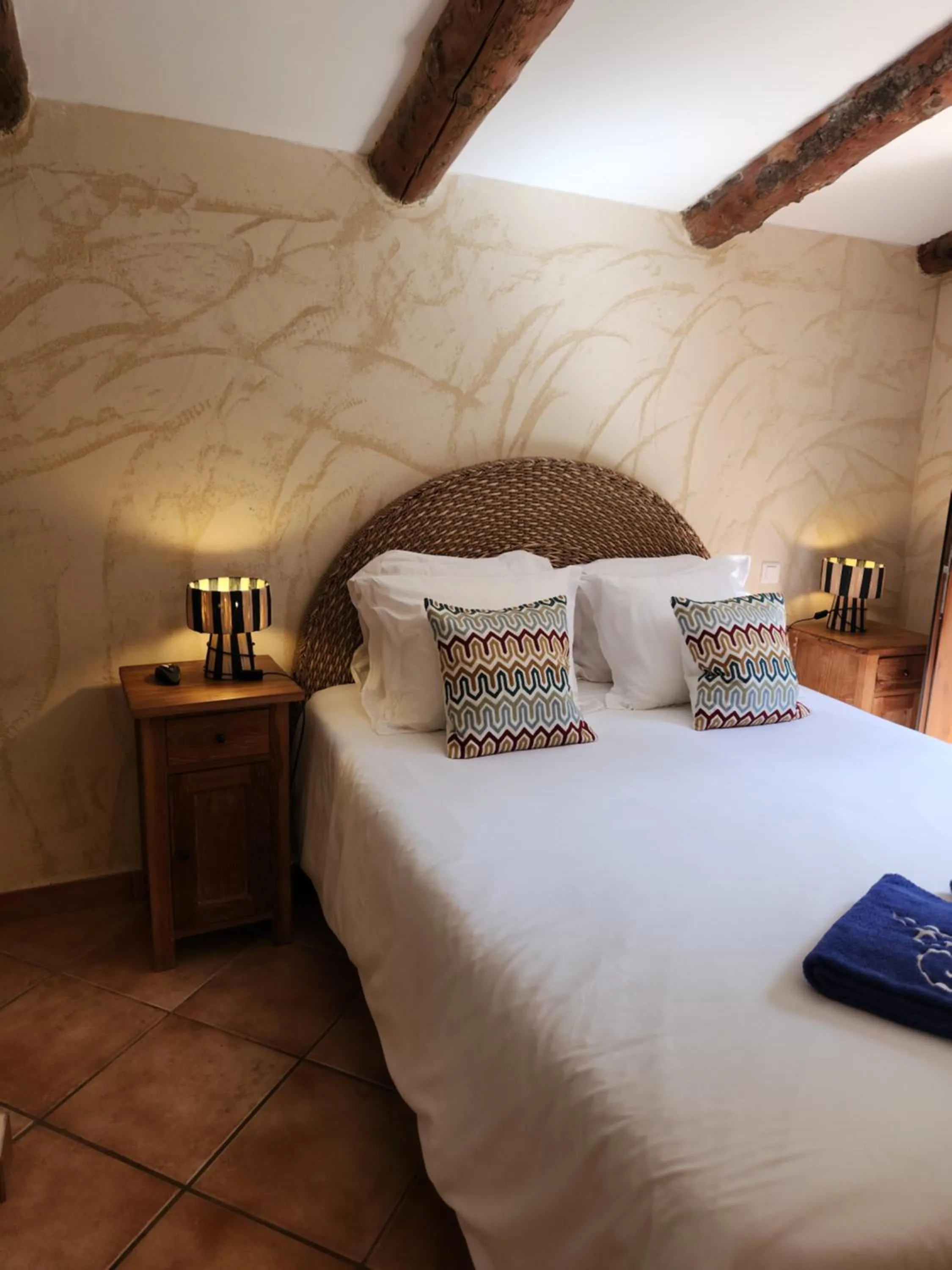 Bedroom, Bed in Arena Bianca