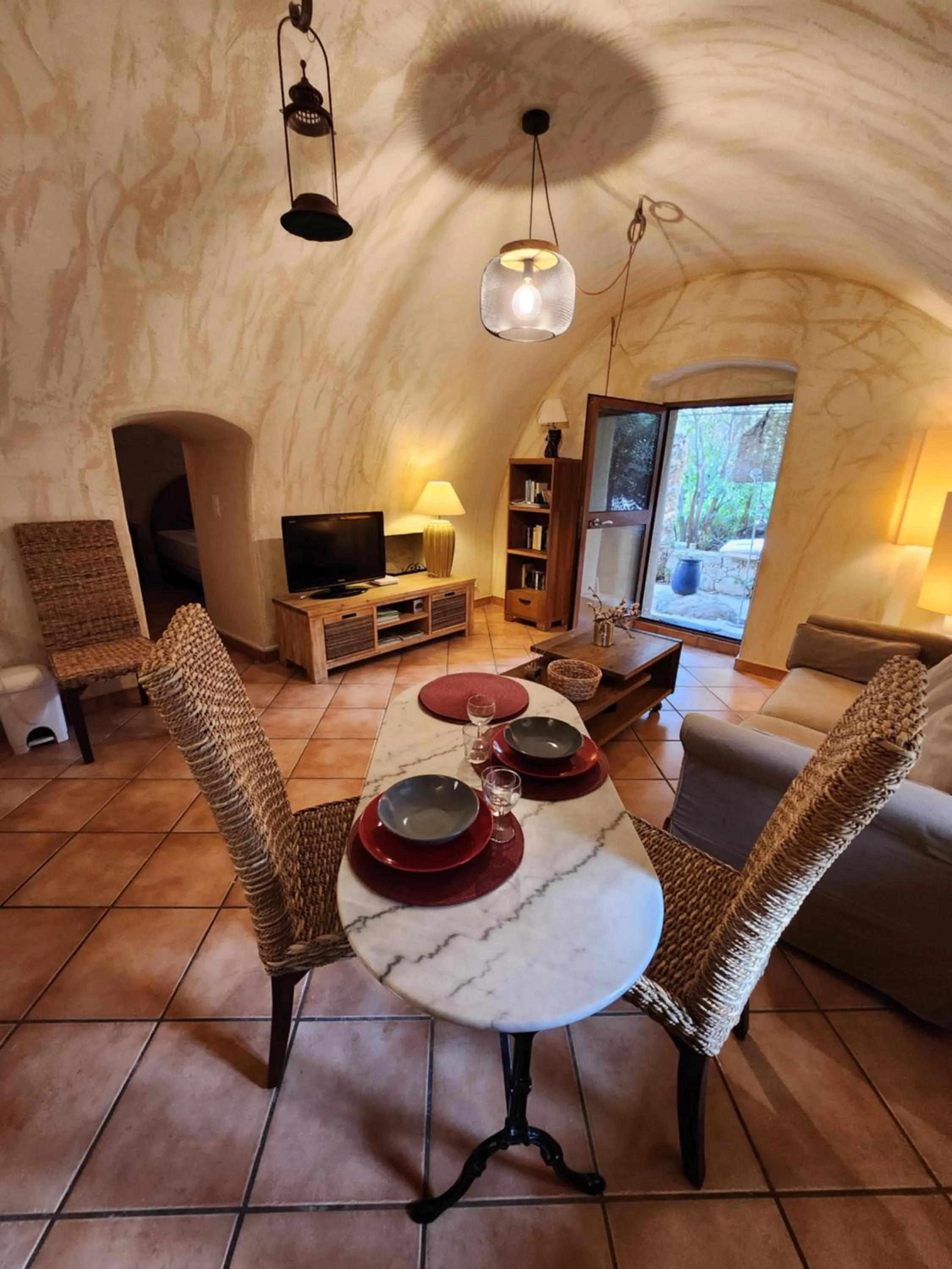 Dining area in Arena Bianca