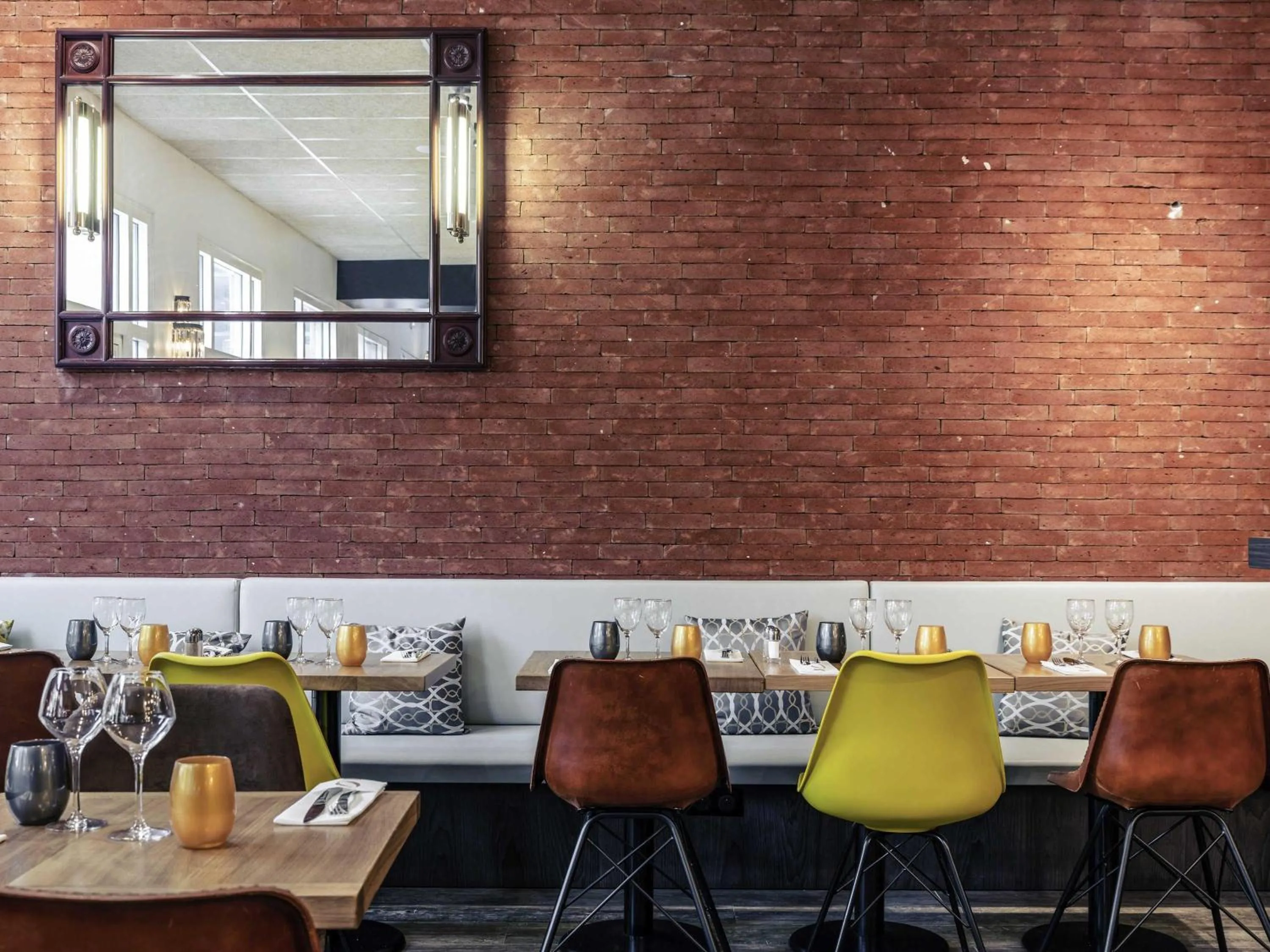 Restaurant/places to eat in Mercure Paris Porte de Pantin