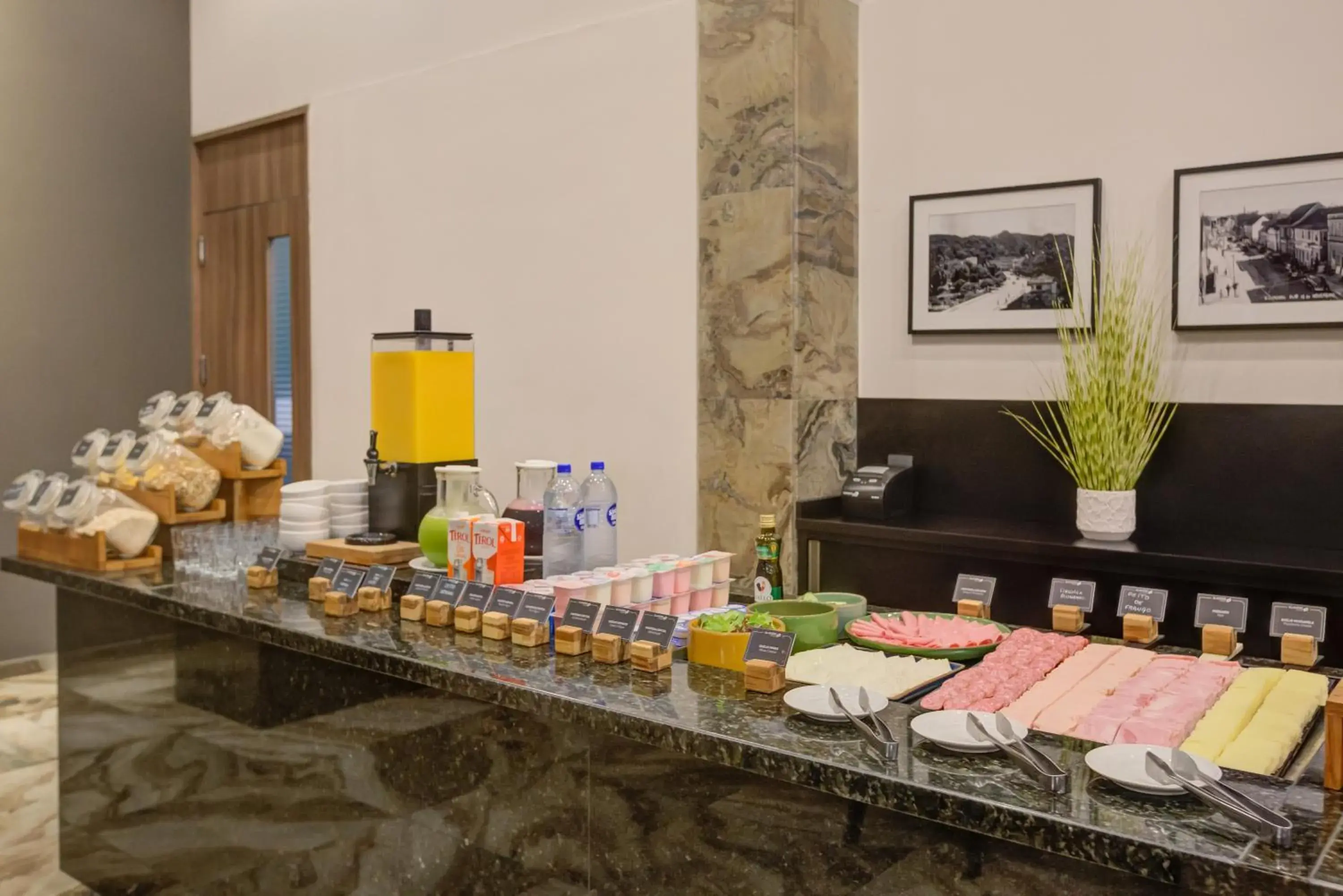 Buffet breakfast in Slaviero Blumenau Buffet breakfast in Slaviero Blumenau