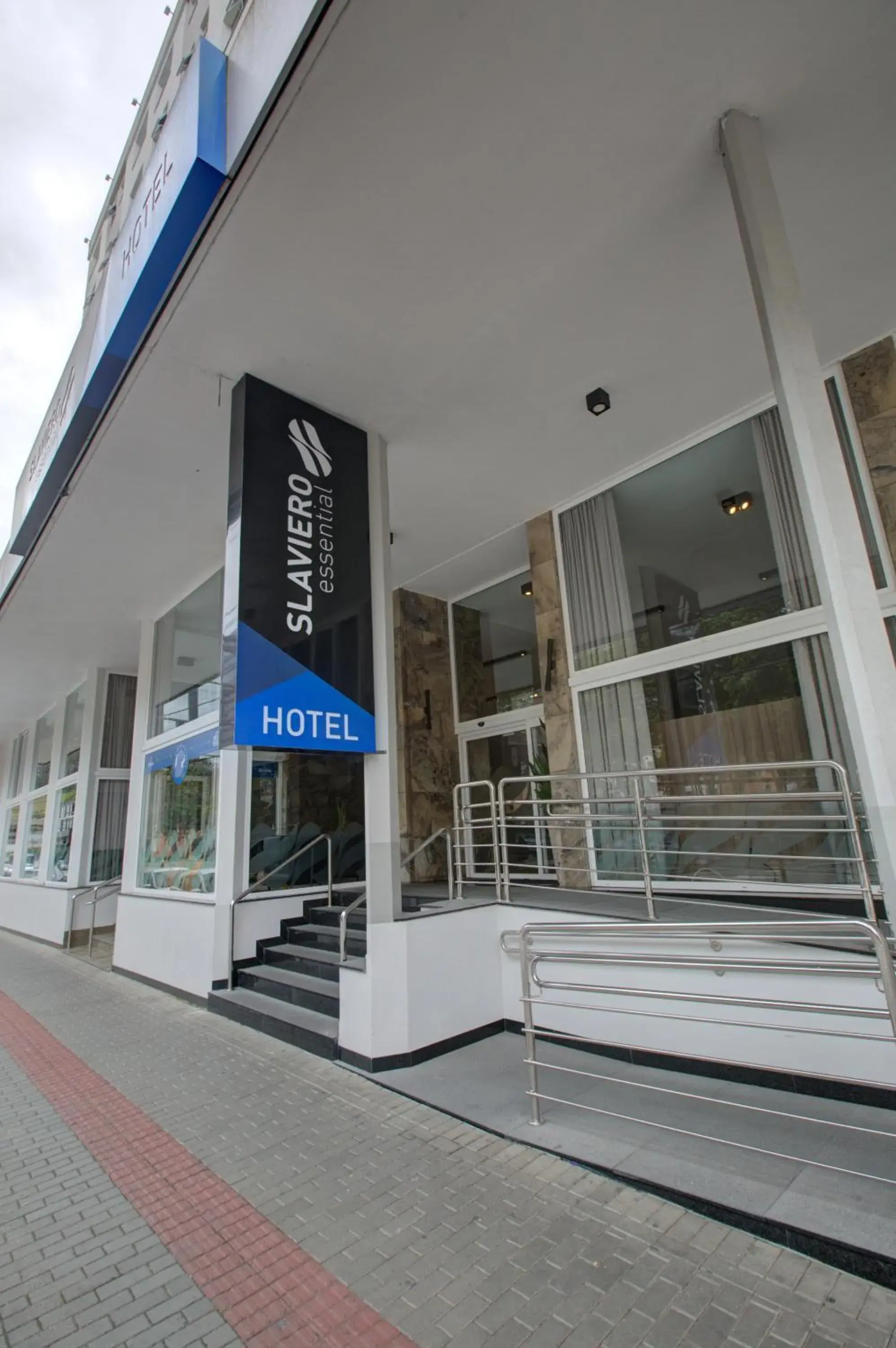 Facade/entrance in Slaviero Blumenau Facade/entrance in Slaviero Blumenau