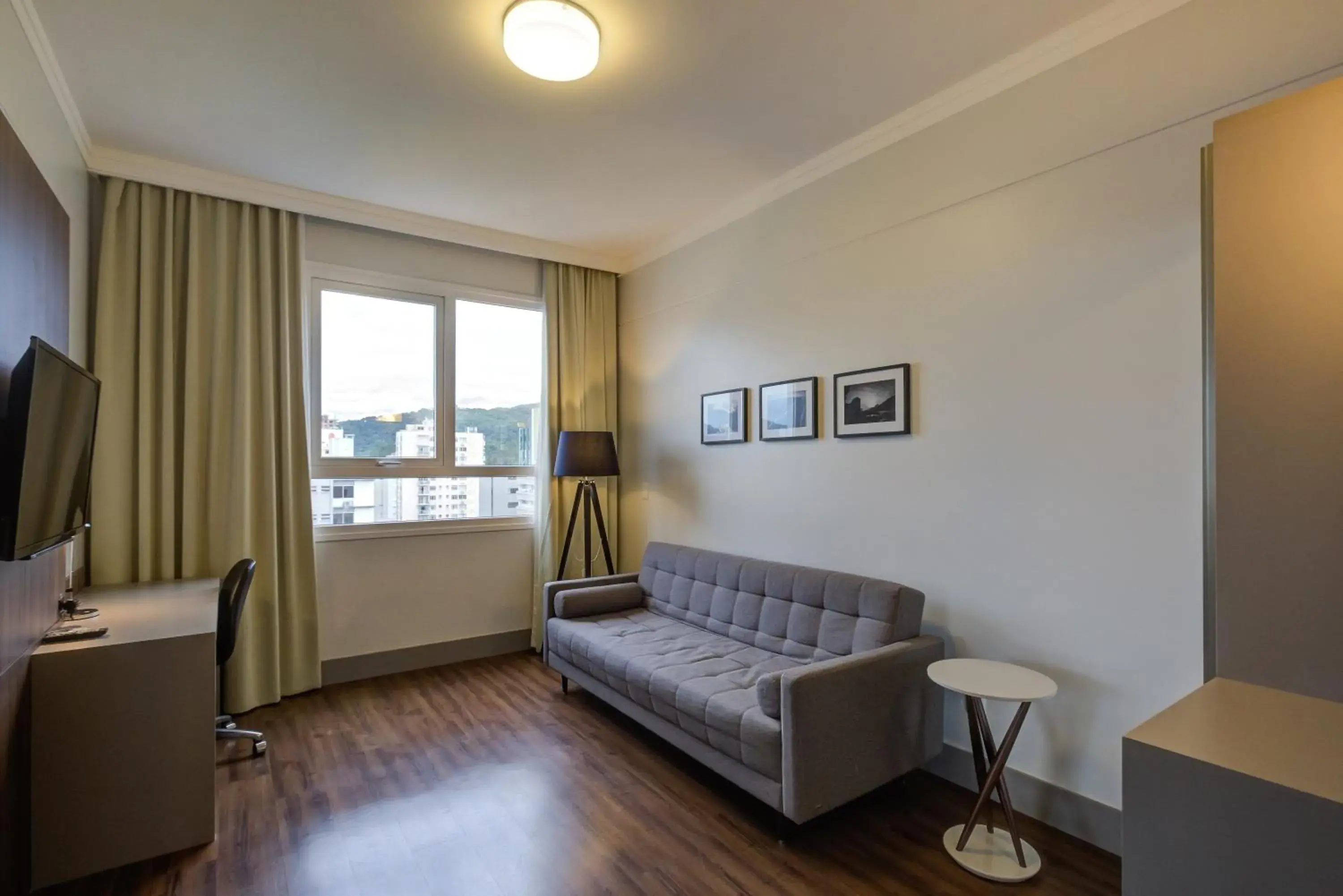 Photo of the whole room in Slaviero Blumenau Photo of the whole room in Slaviero Blumenau