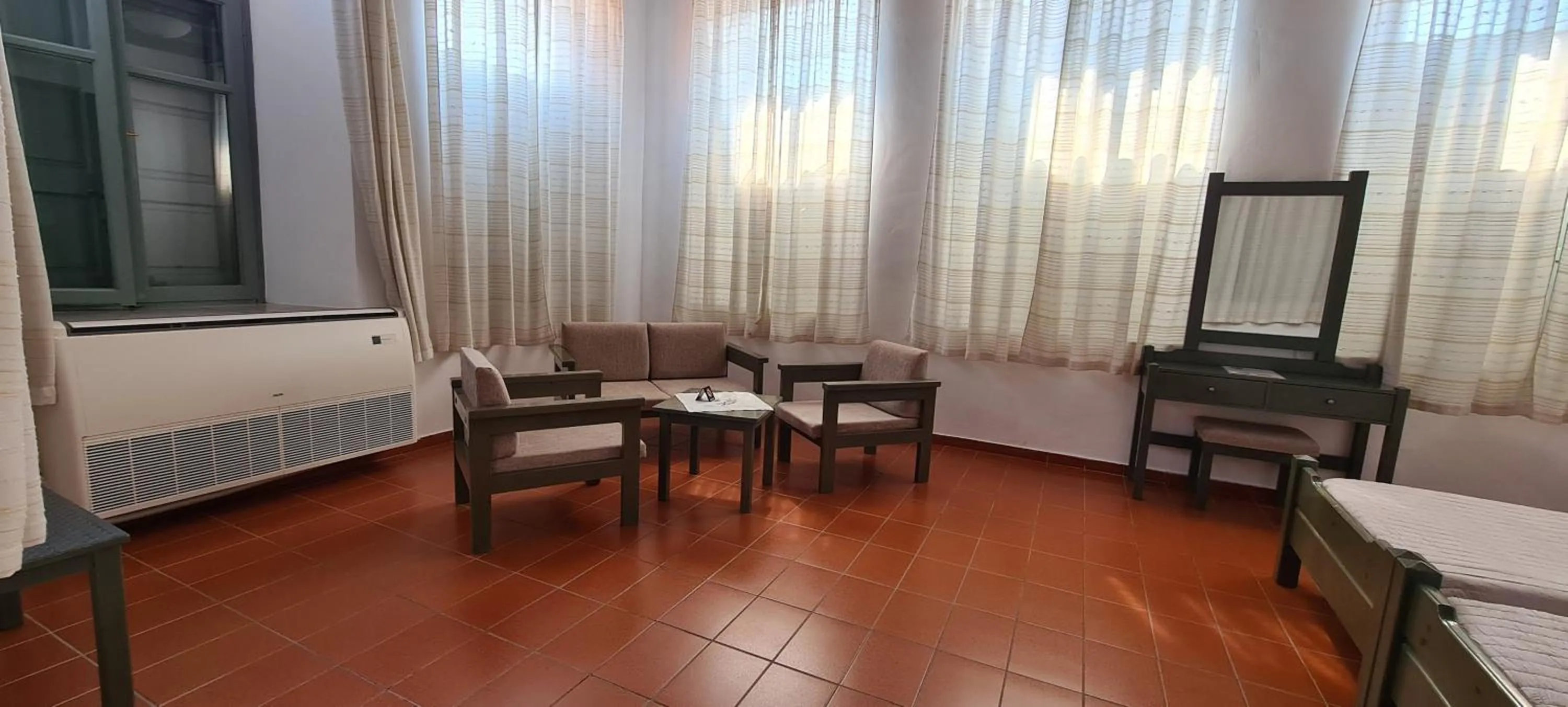 Seating area in Vecchio Hotel