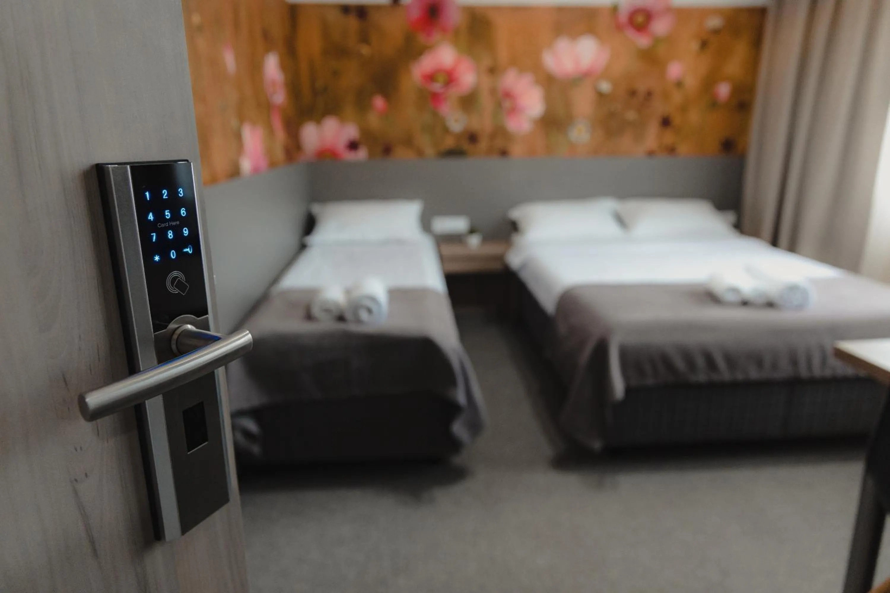 Photo of the whole room, Bed in Family Fewo Sibiu
