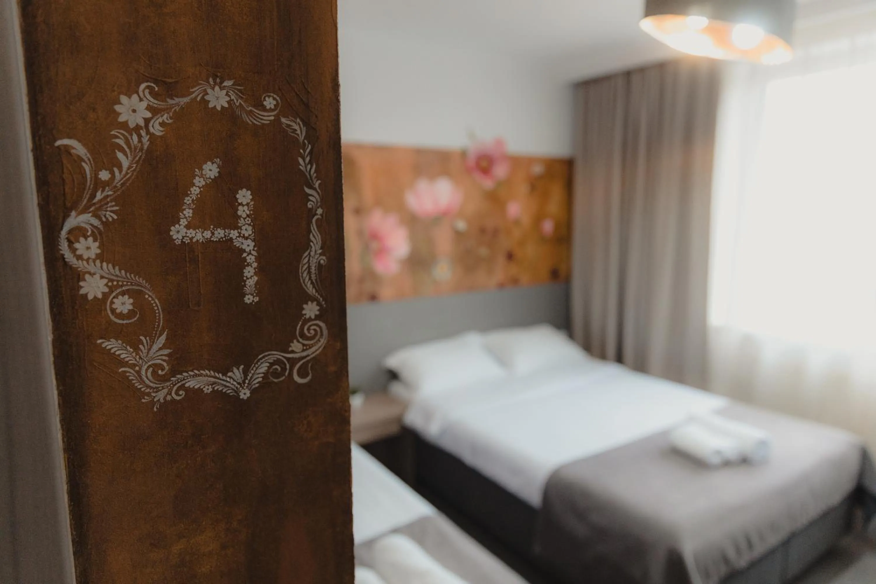 Photo of the whole room, Bed in Family Fewo Sibiu