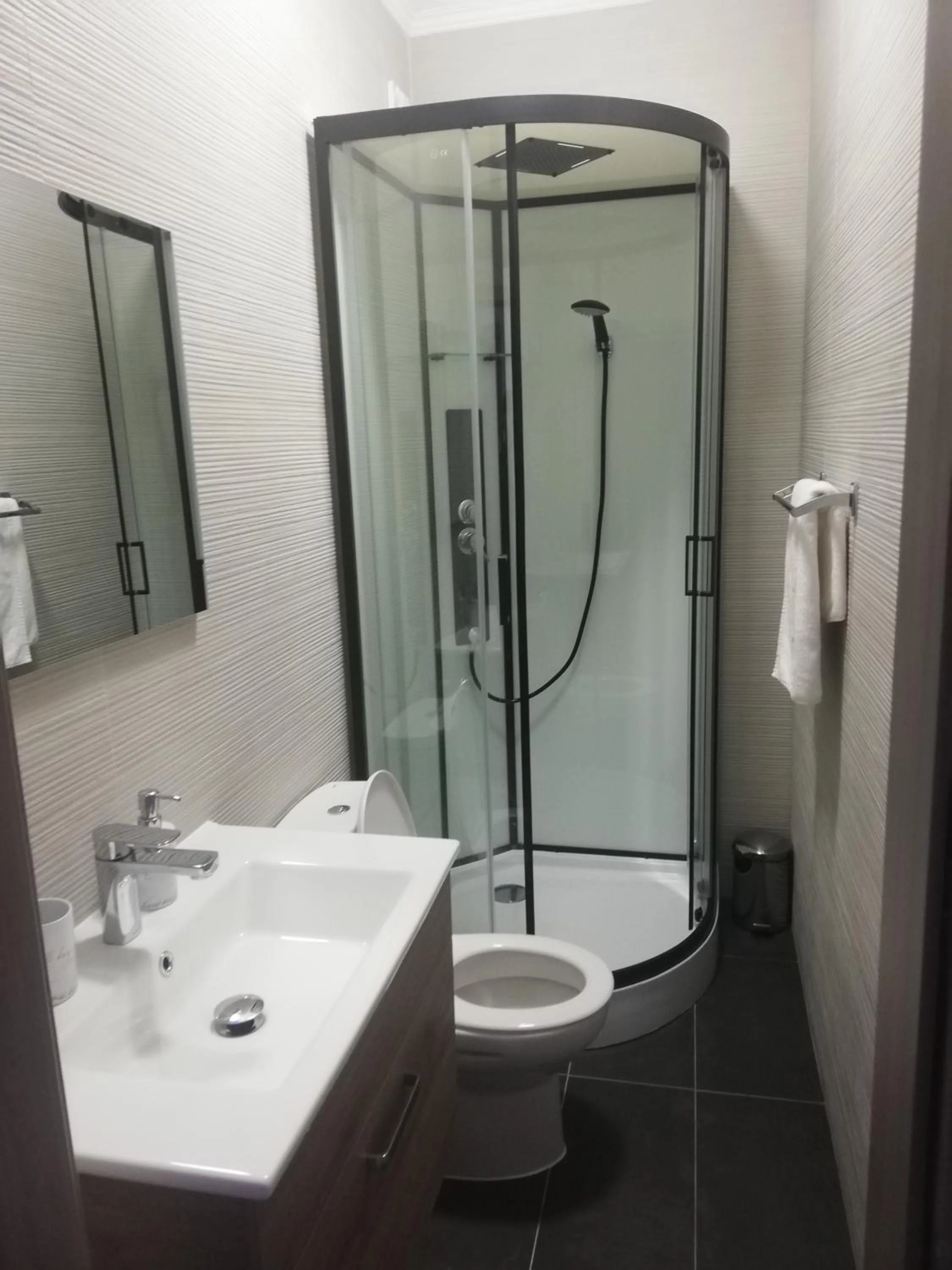 Bathroom in Family Fewo Sibiu