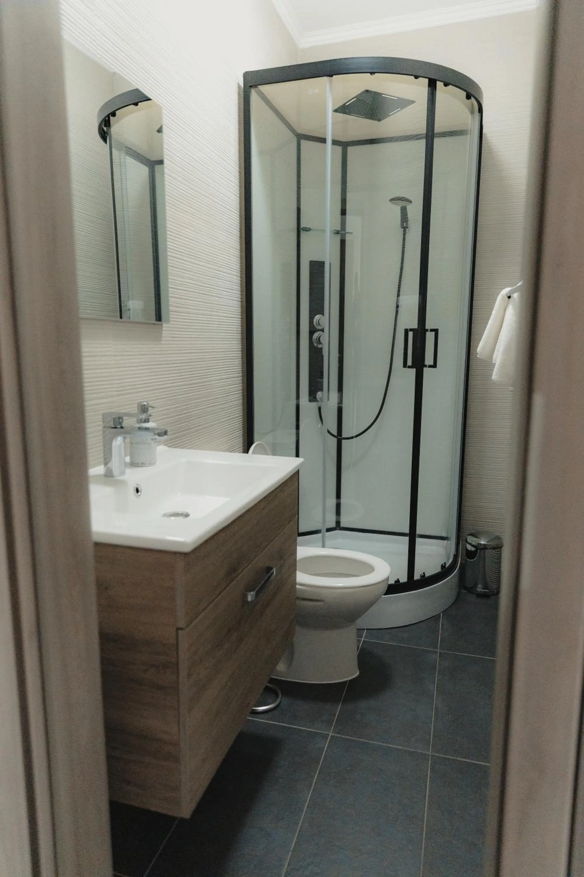 Bathroom in Family Fewo Sibiu