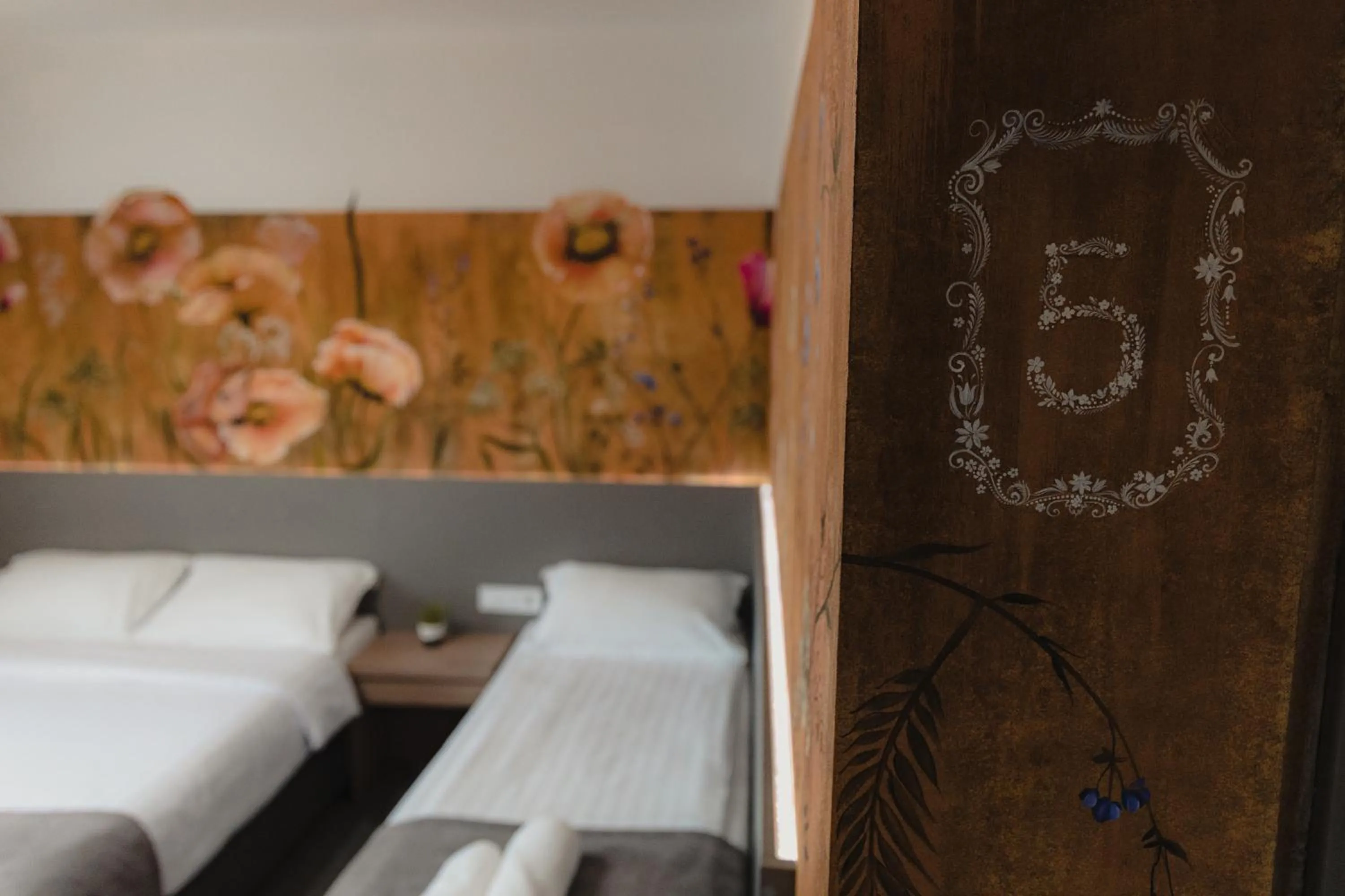 Photo of the whole room, Bed in Family Fewo Sibiu
