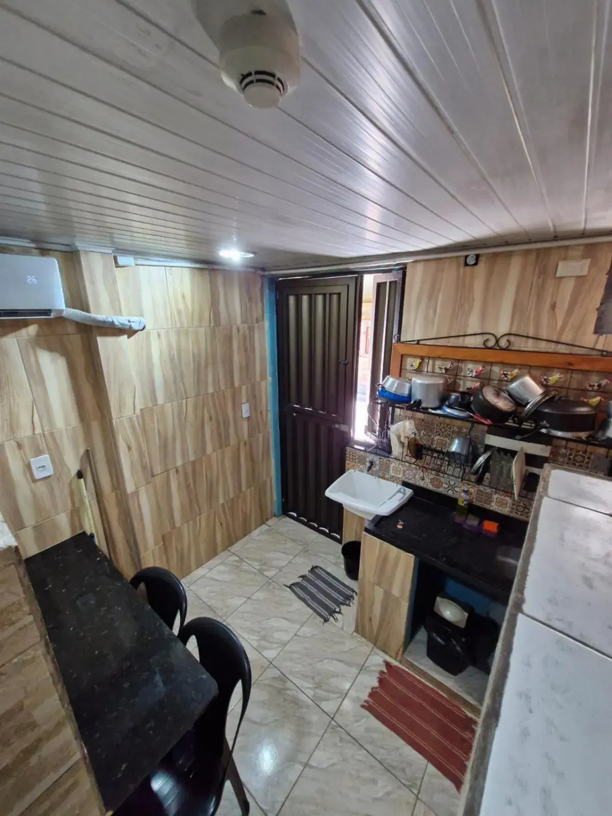 Studio - single occupancy in Kitnets com AR Condicionado na Praia Studio - single occupancy in Kitnets com AR Condicionado na Praia